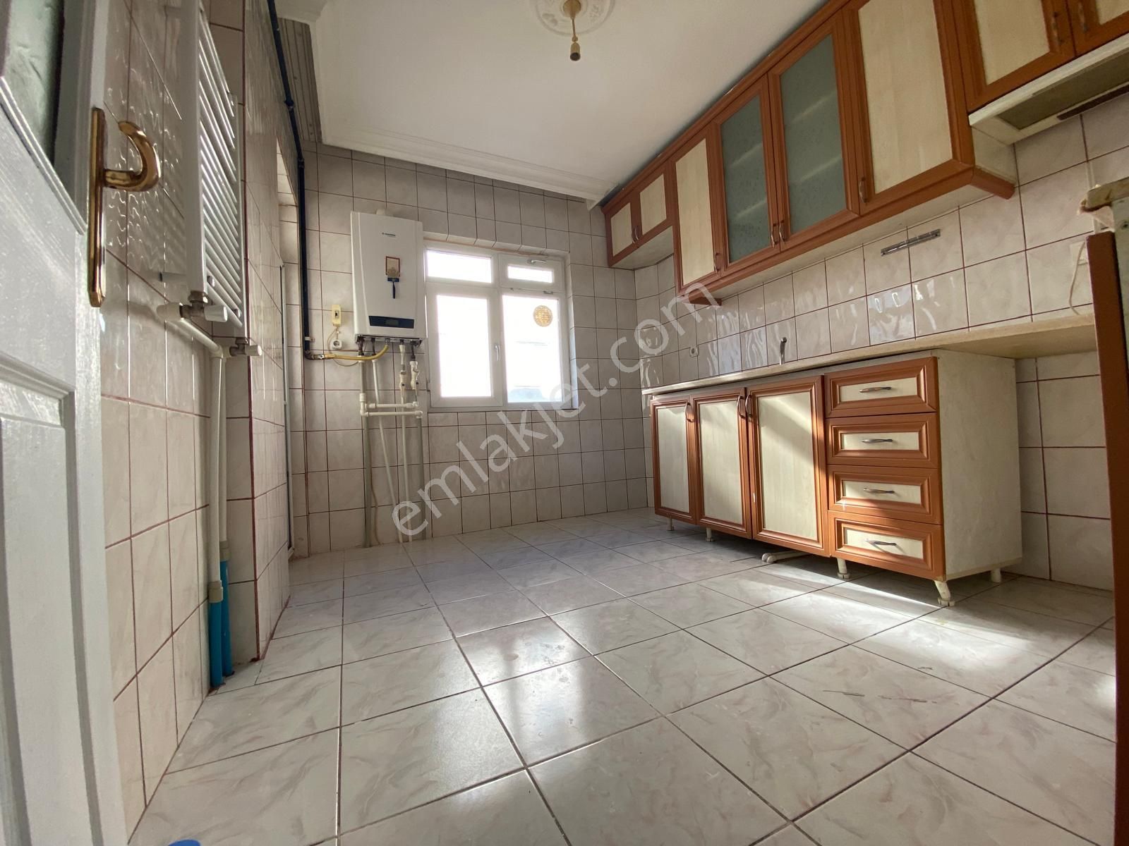 (1156) Keçiören Kanunide 1.katta 3+1 Satılık Boş Daire - Görsel 8