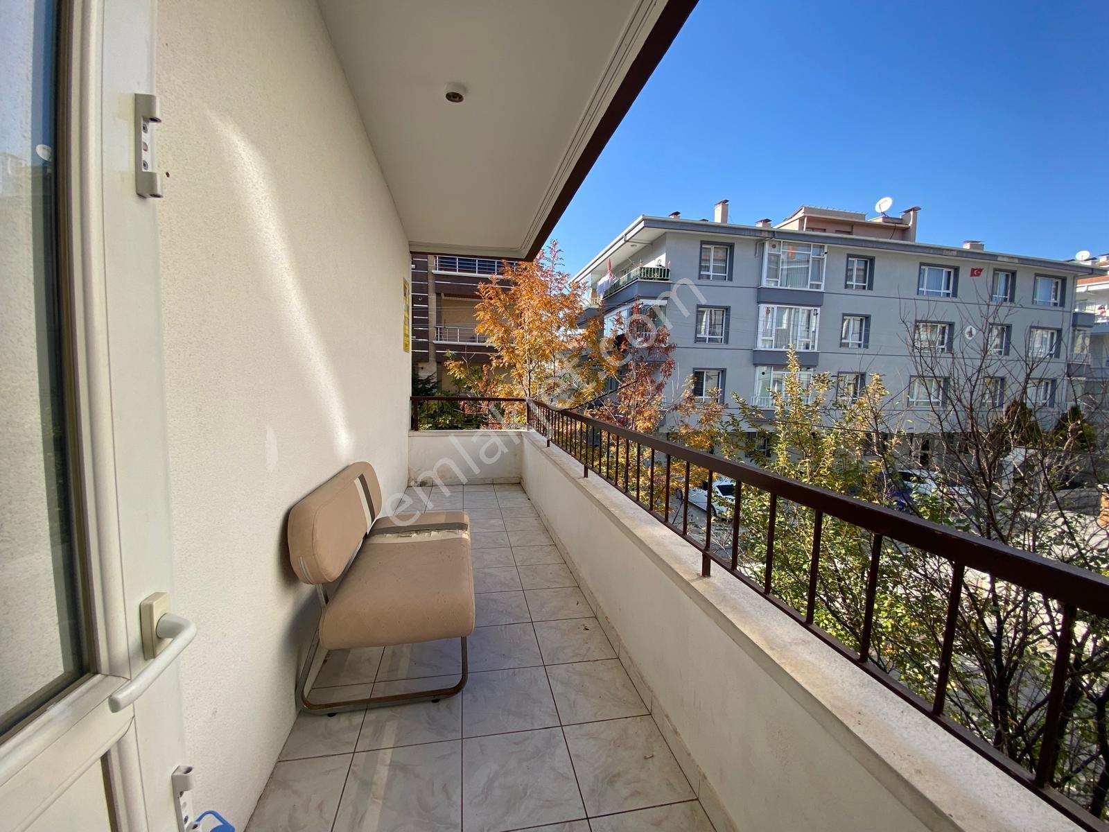 (1156) Keçiören Kanunide 1.katta 3+1 Satılık Boş Daire - Görsel 10