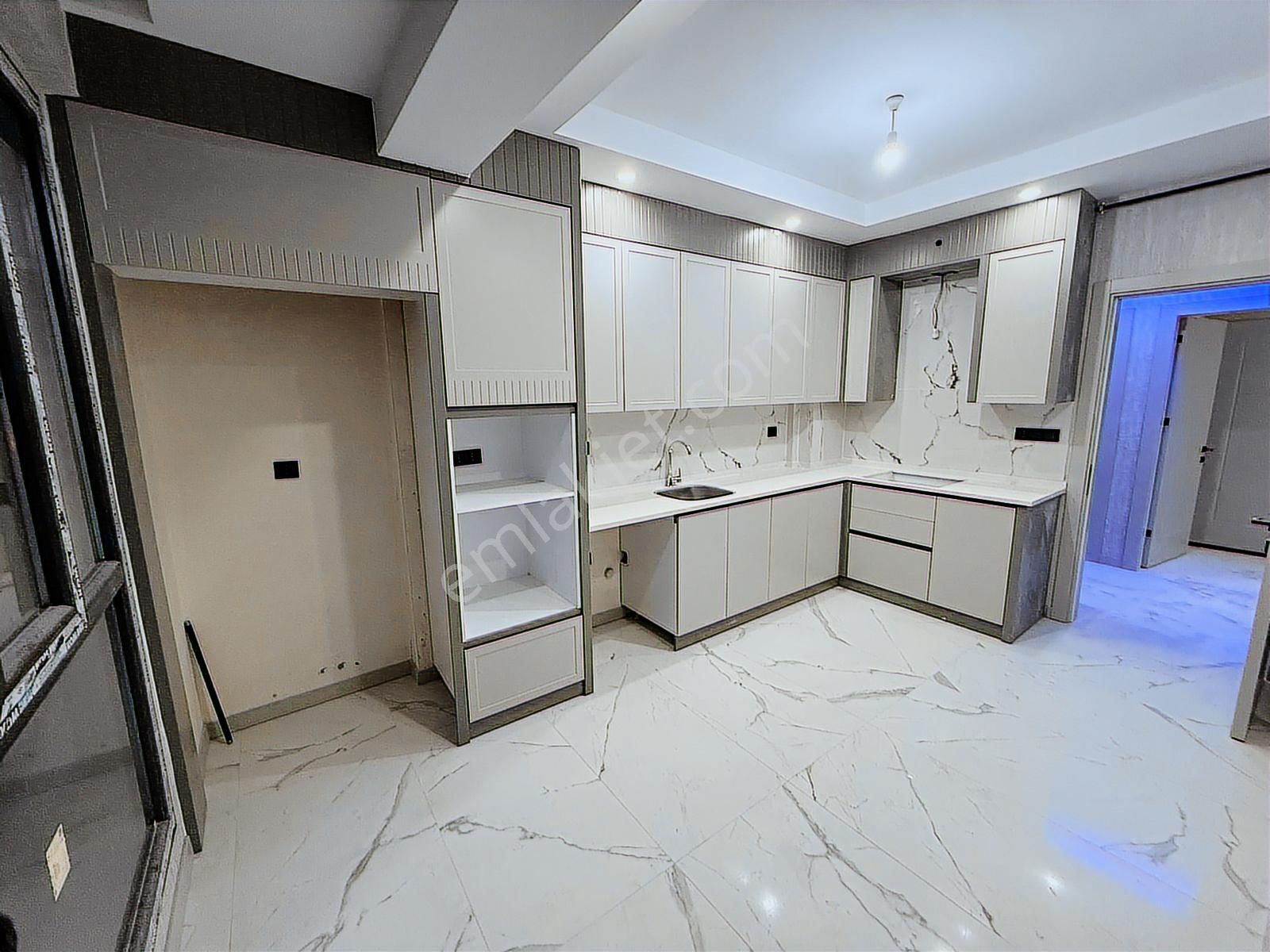 Babil Gayrimenkulden Şemikler Mahallesinde 2+1 Asansörlü Daire - Görsel 16