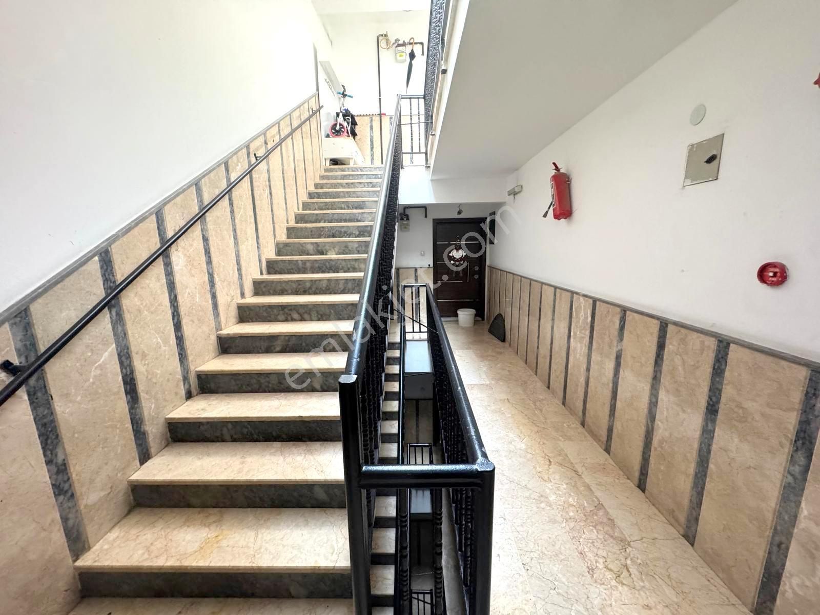 (1159) Keçiören Atapark Mahallesinde Cadde Üzerinde 2.orta Katta 3+1 Satılık Boş Daire - Görsel 19