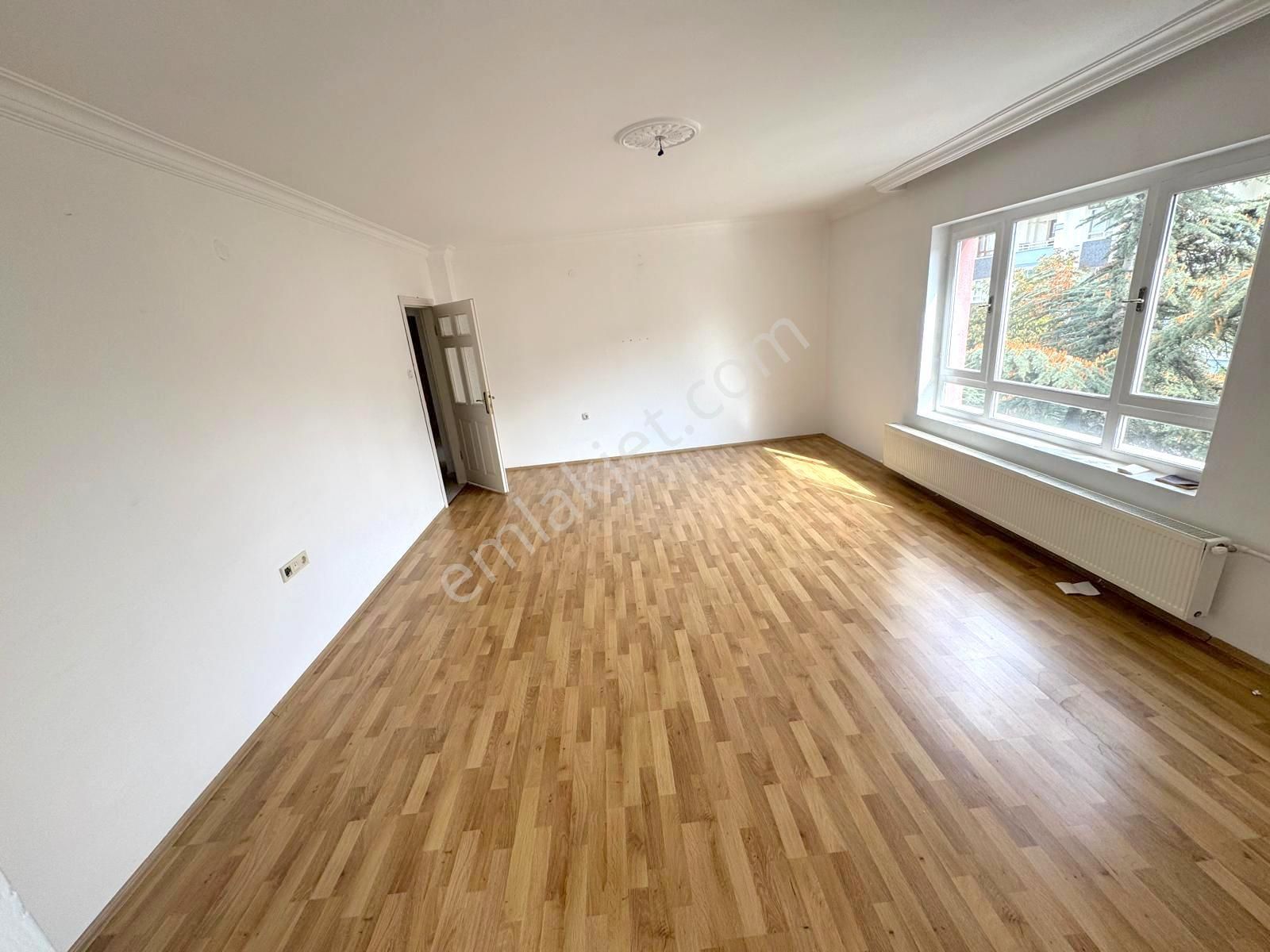 (1159) Keçiören Atapark Mahallesinde Cadde Üzerinde 2.orta Katta 3+1 Satılık Boş Daire - Görsel 6