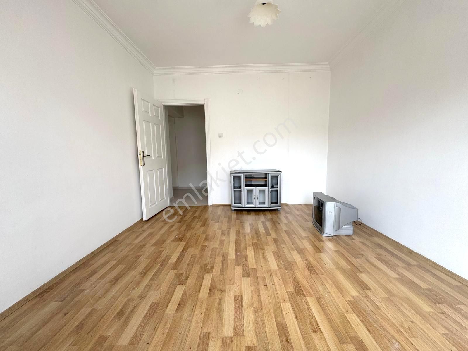 (1159) Keçiören Atapark Mahallesinde Cadde Üzerinde 2.orta Katta 3+1 Satılık Boş Daire - Görsel 15