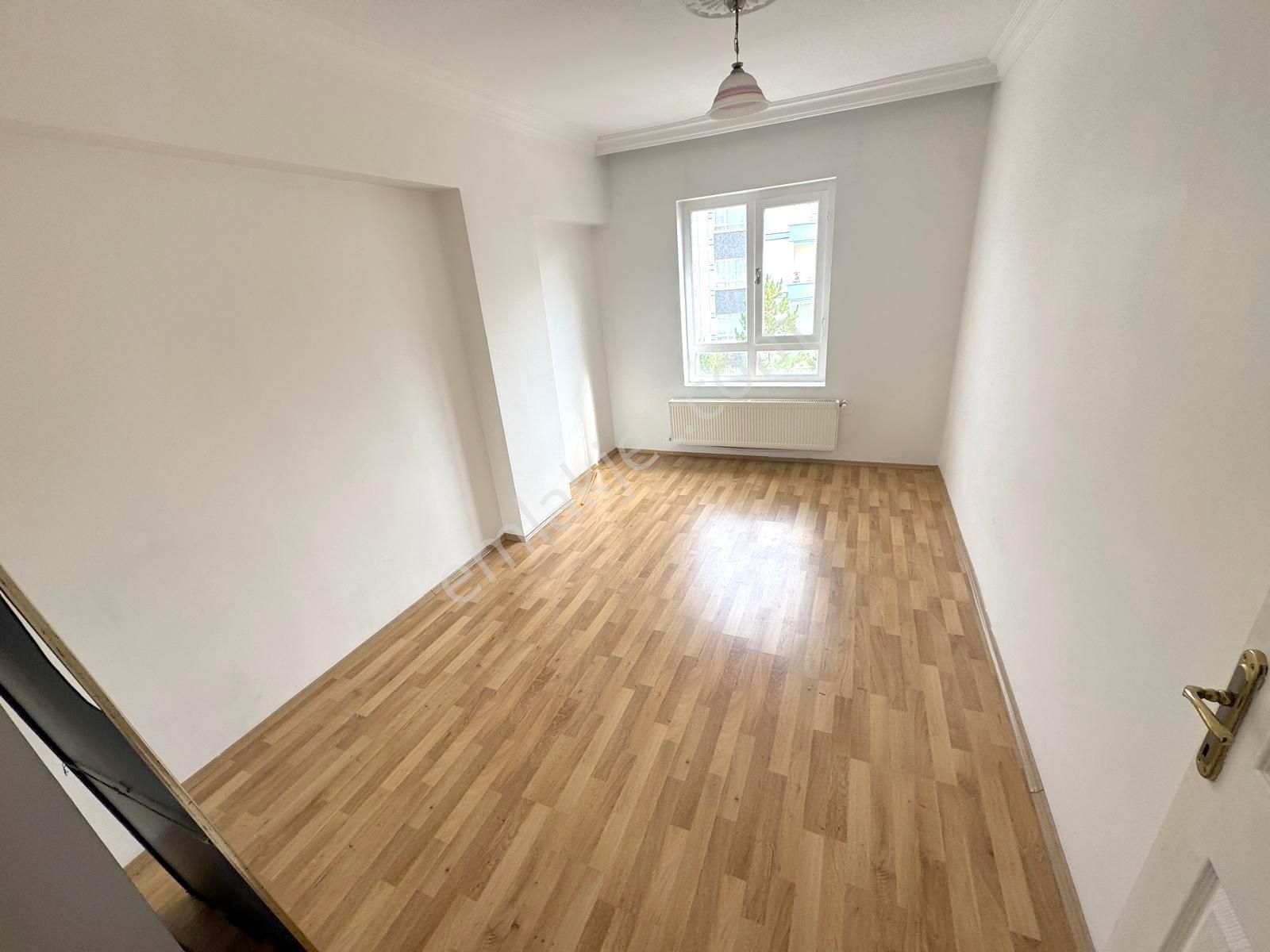 (1159) Keçiören Atapark Mahallesinde Cadde Üzerinde 2.orta Katta 3+1 Satılık Boş Daire - Görsel 14