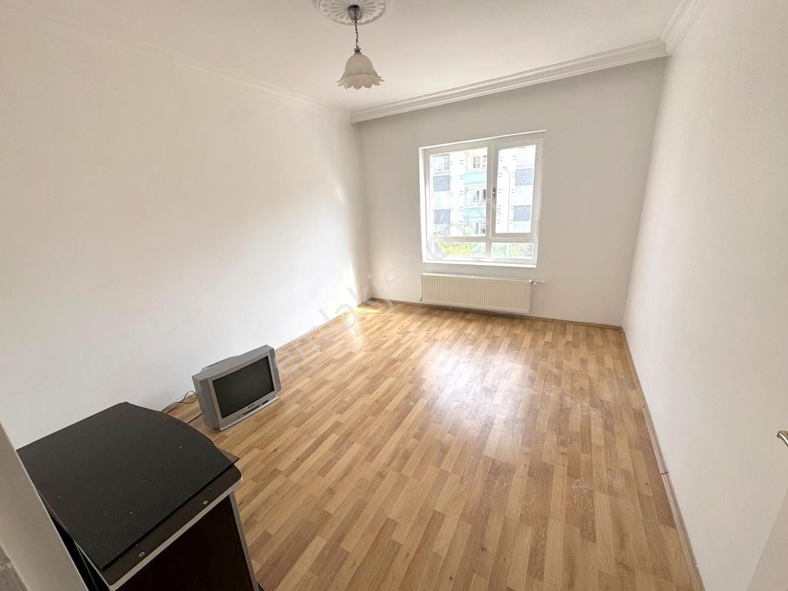 (1159) Keçiören Atapark Mahallesinde Cadde Üzerinde 2.orta Katta 3+1 Satılık Boş Daire - Görsel 18