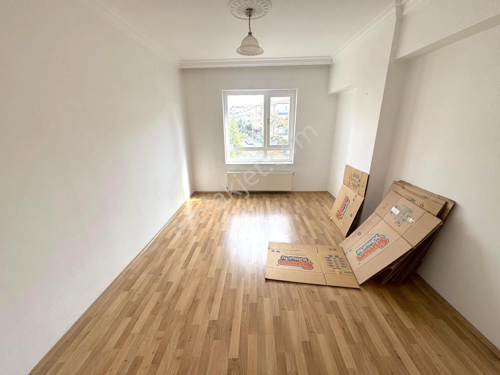 (1159) Keçiören Atapark Mahallesinde Cadde Üzerinde 2.orta Katta 3+1 Satılık Boş Daire - Görsel 9