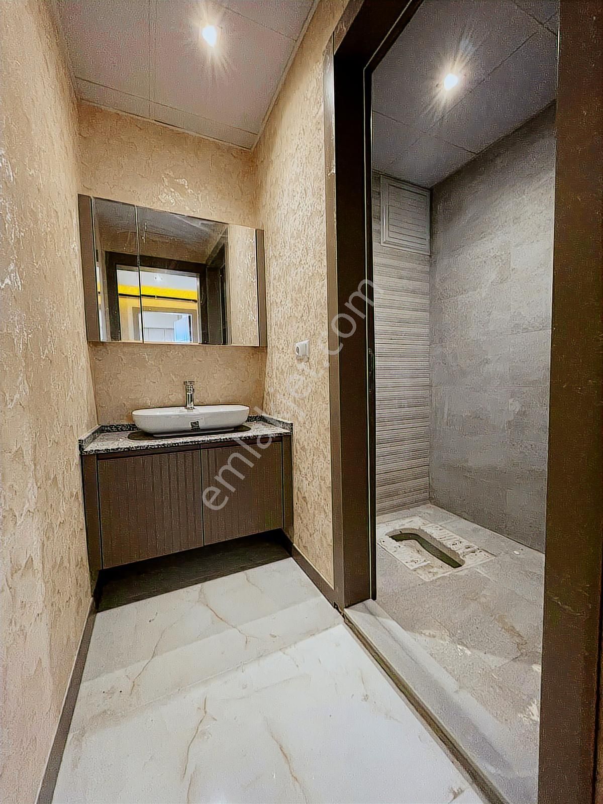 Karahasanlıda 3+1 Lüks Daire-ebeveyn Banyo,giyinme Odalı - Görsel 5