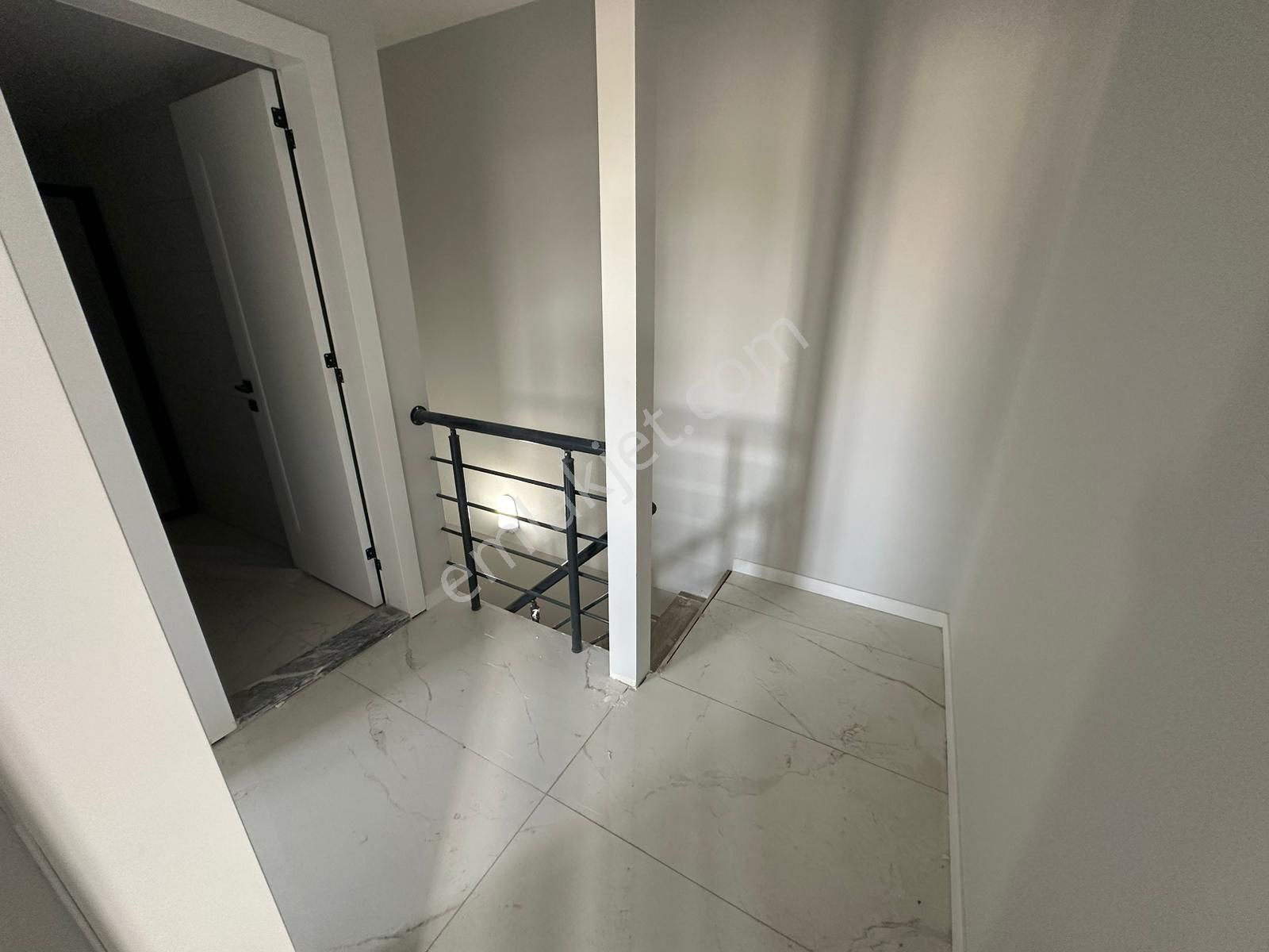 Ender Uysal Gayrimenkulden Hürriyet Mahallesin De Satılık 2+1 Dublex Sıfır Daire.. - Görsel 11