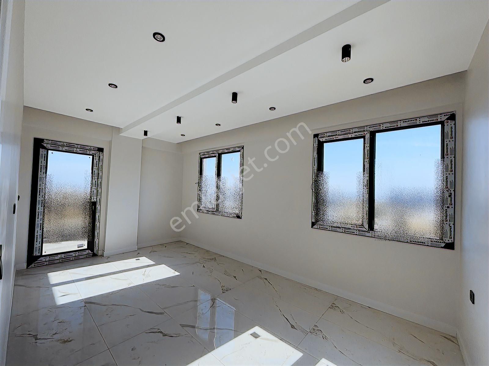 Yenişafakta 2+1 Sıfır Daire-asansörlü, Ön Cephe - Görsel 20