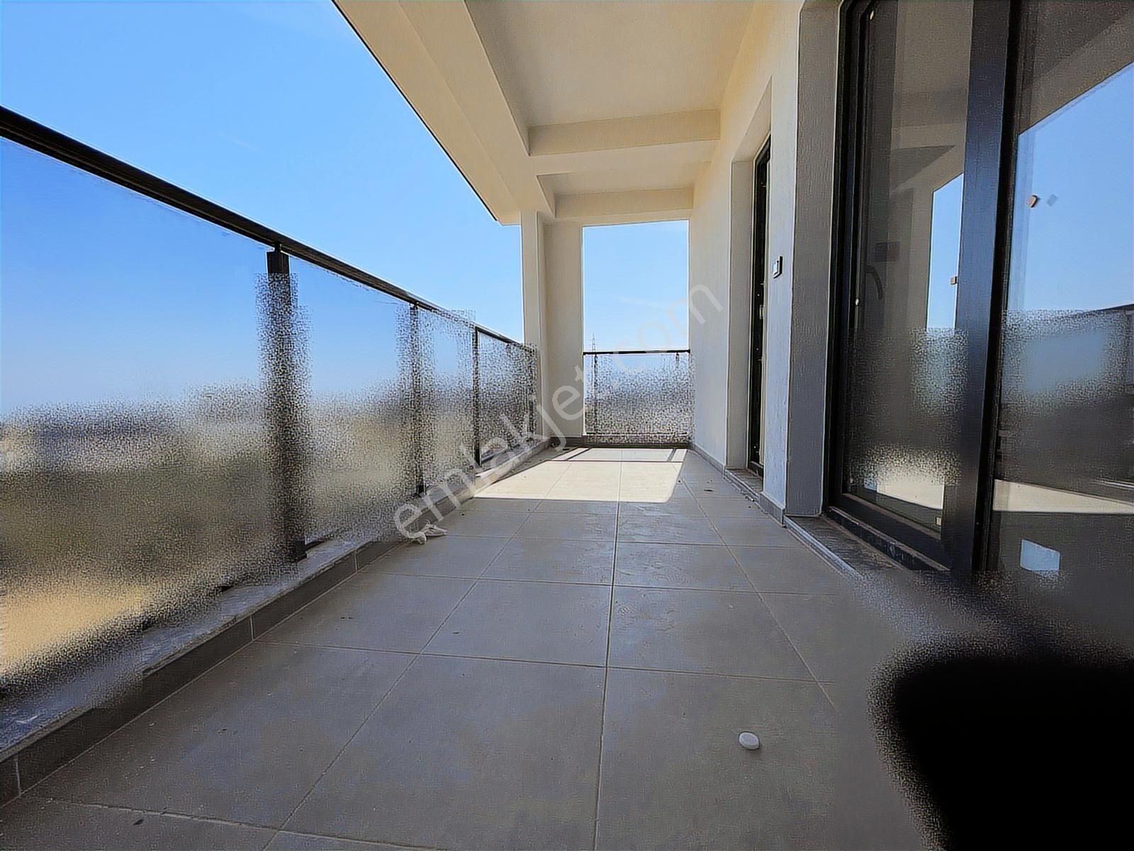 Yenişafakta 2+1 Sıfır Daire-asansörlü, Ön Cephe - Görsel 8