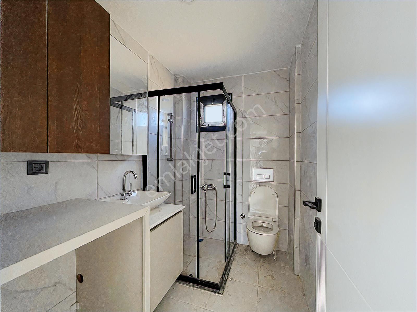 Yenişafakta 2+1 Sıfır Daire-asansörlü, Ön Cephe - Görsel 15