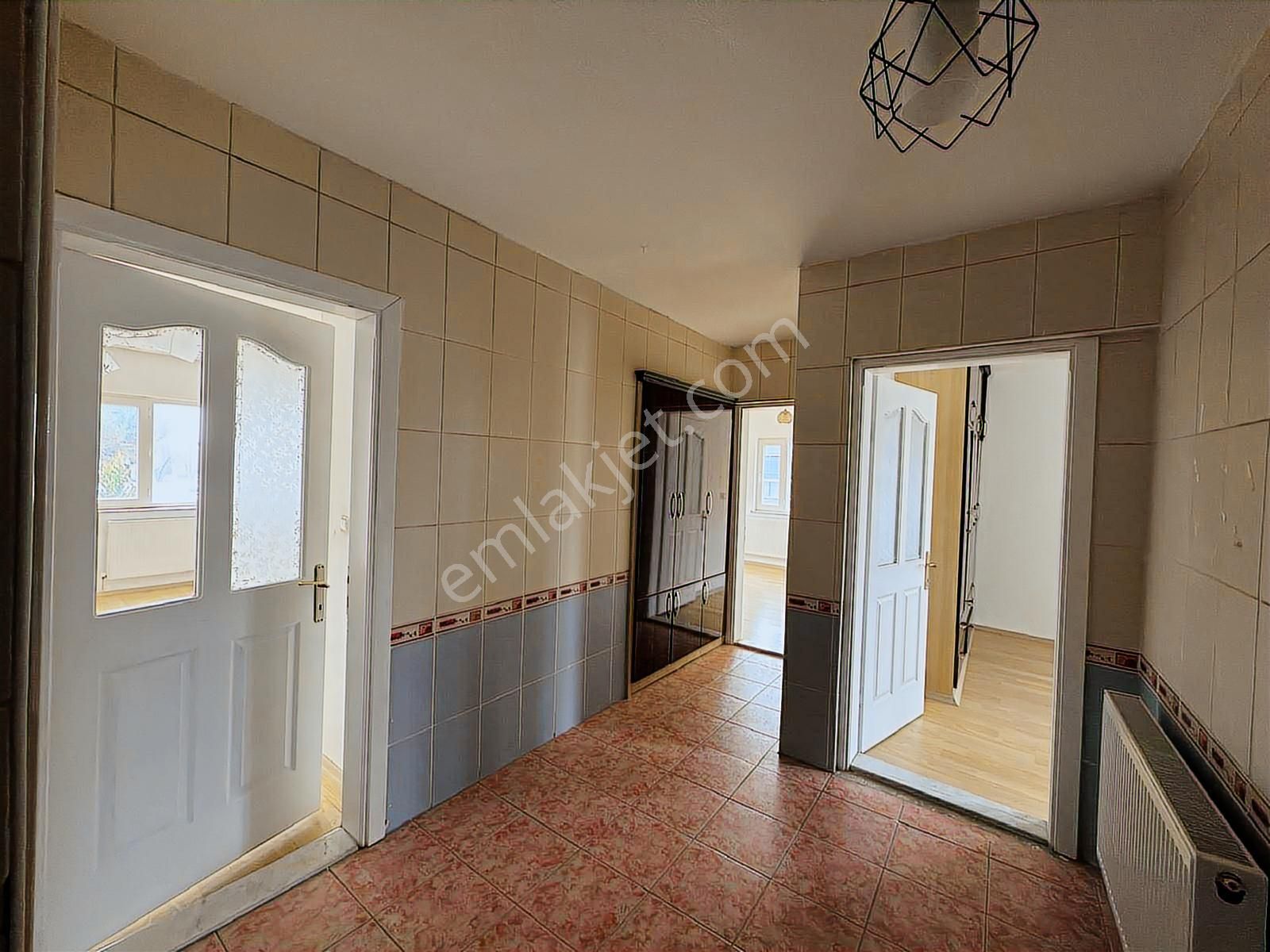 Babilden Gültepe Mahallesinde Kiralık 2+1 Daire - Görsel 14