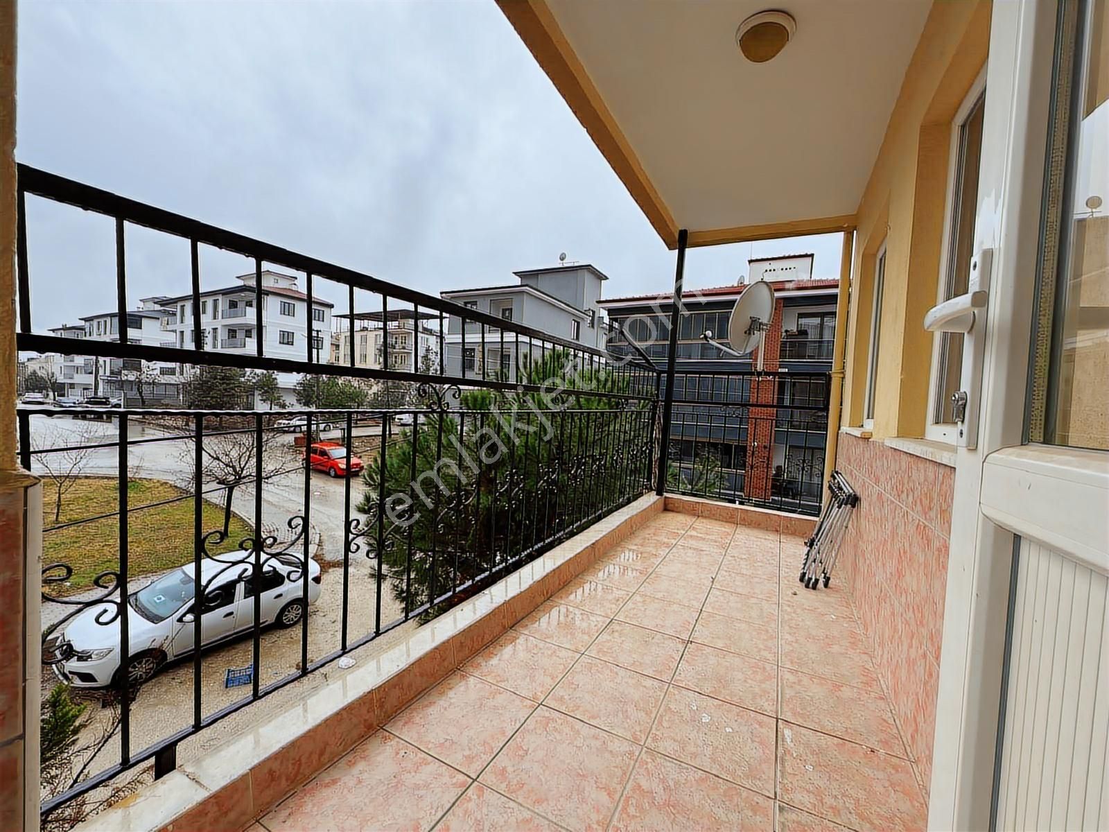 Babilden Gültepe Mahallesinde Kiralık 2+1 Daire - Görsel 11