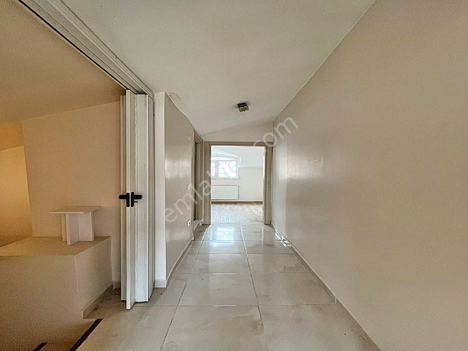 Esenyurt Güzelyurt Mahallesinde Metrobüse Çok Yakın Dubleks 3+2 Daire - Görsel 8