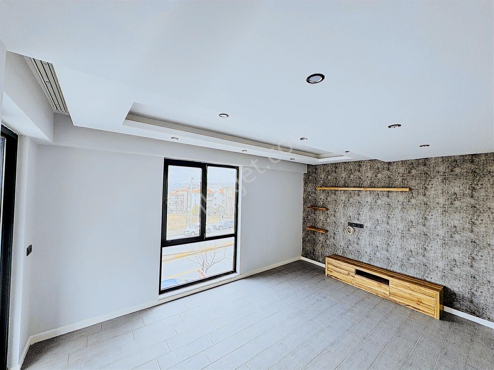 Cadde Üzeri Köşe**hüsamettin Kulaklı Okulu Yakını**geniş Balkon - Görsel 16