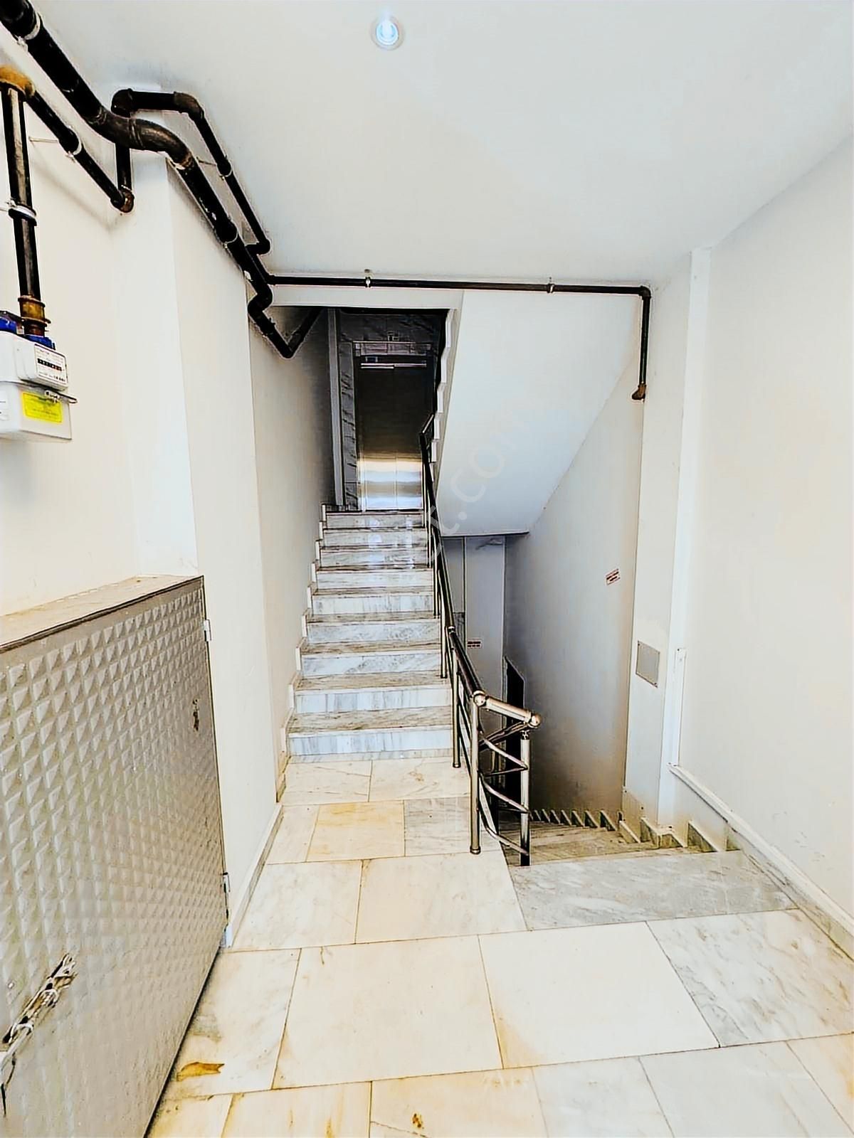 Cadde Üzeri Köşe**hüsamettin Kulaklı Okulu Yakını**geniş Balkon - Görsel 14