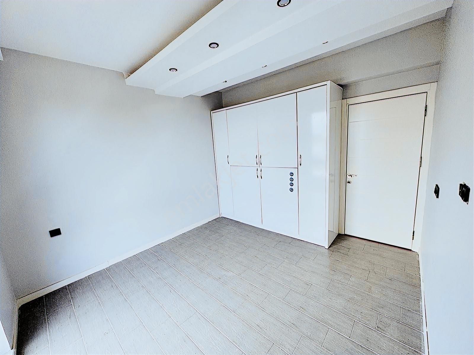 Cadde Üzeri Köşe**hüsamettin Kulaklı Okulu Yakını**geniş Balkon - Görsel 5