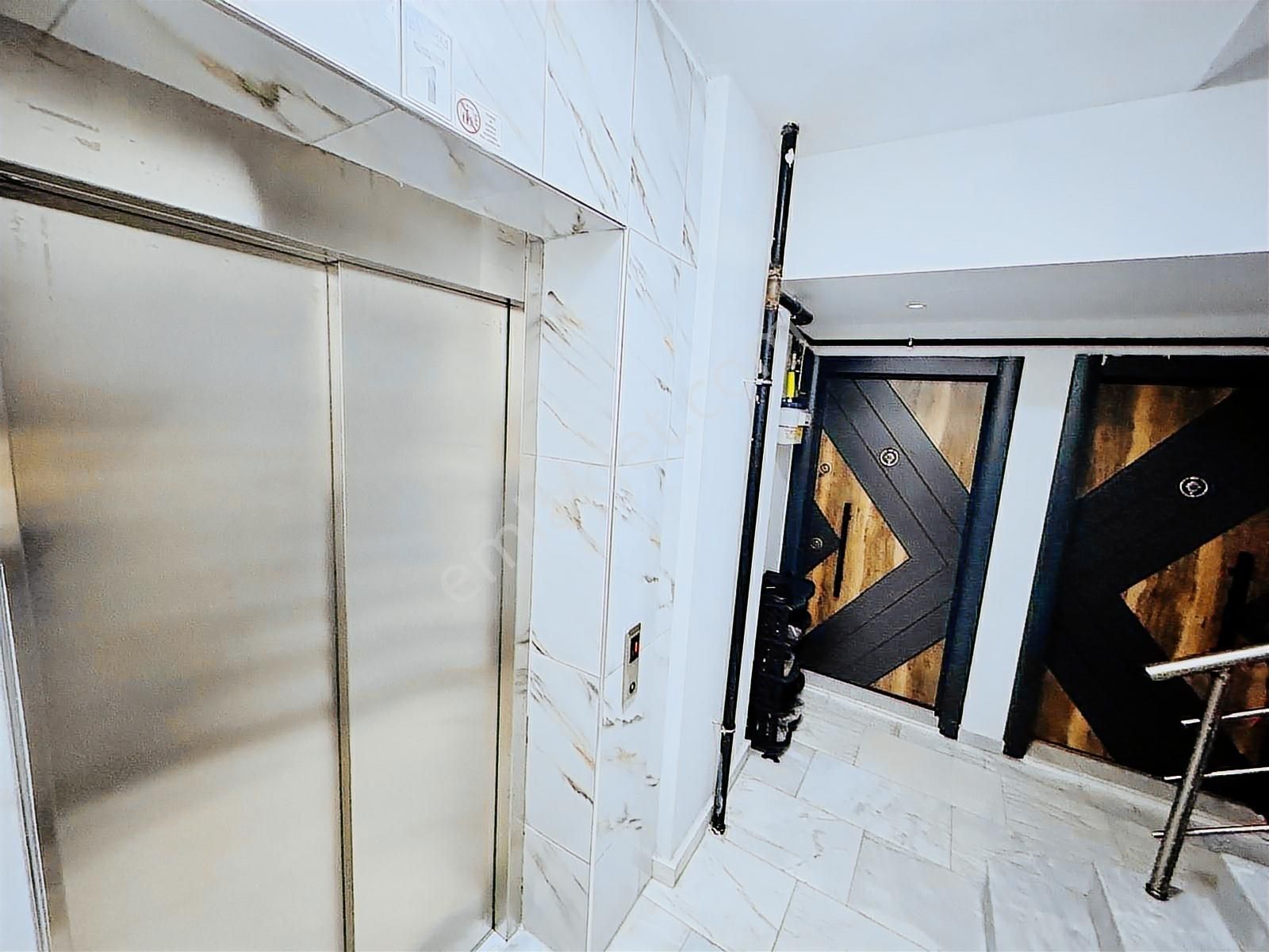 Cadde Üzeri Köşe**hüsamettin Kulaklı Okulu Yakını**geniş Balkon - Görsel 19