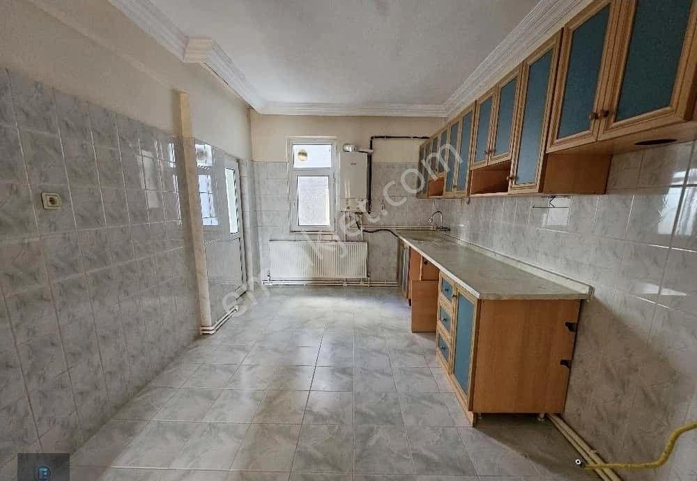 Eren Emlak'tan Cedit Mahallesindee Arakat Şahsi Garajlı Satılık Daire - Görsel 14