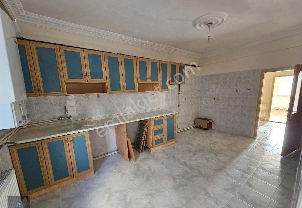 Eren Emlak'tan Cedit Mahallesindee Arakat Şahsi Garajlı Satılık Daire - Görsel 13