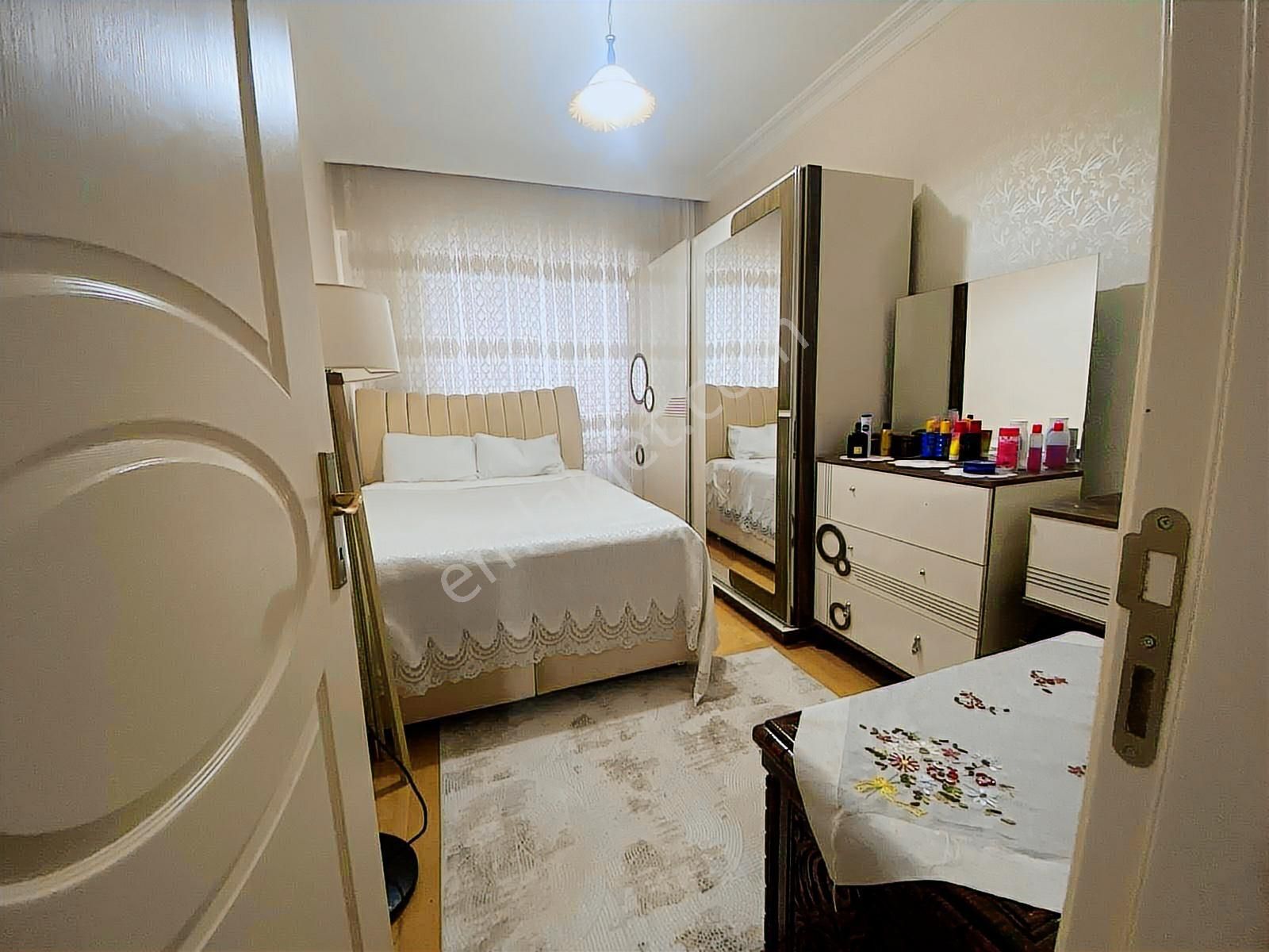 Akkent Desatılık Bakımlı Daire - Görsel 17