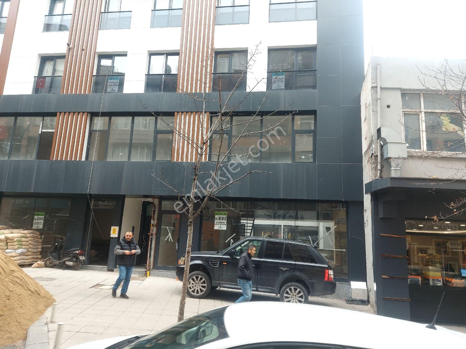 Kağıthane Çağlayan Adliye Metro Karşısı Kiralık Sıfır Ofis 160 M2