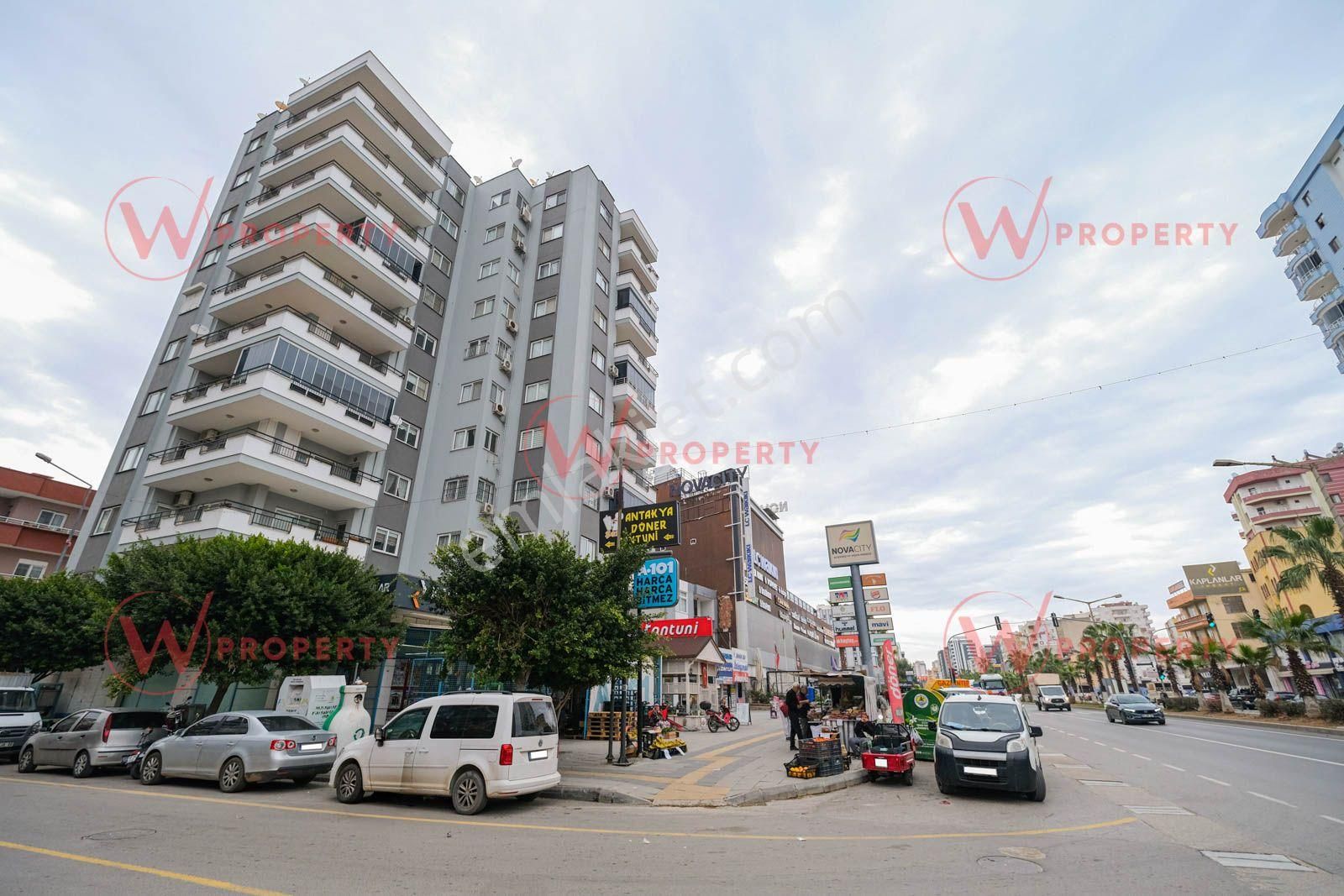 W Property'den Merkezi Konumda Teraslı İçi Yapılı 3+1