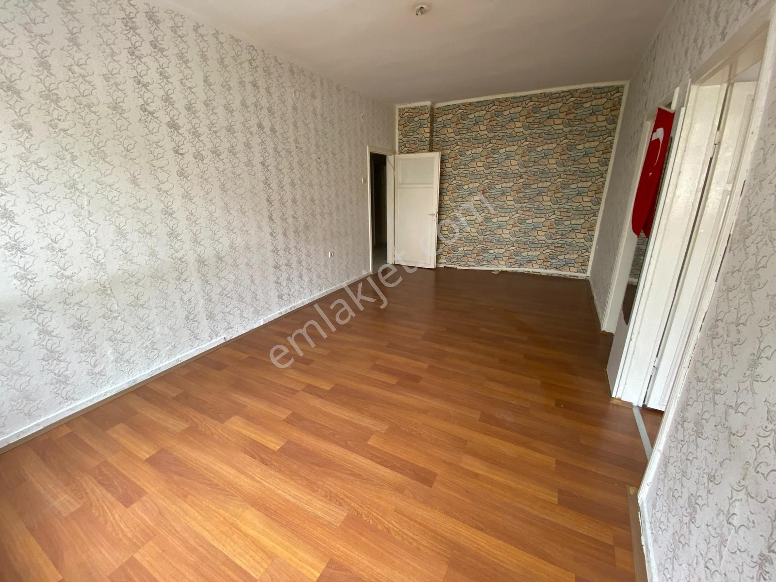 Tepebaşı Mah Çapraz Sokak 1. Kat 2+1 Güney Batı Cephe - Görsel 22