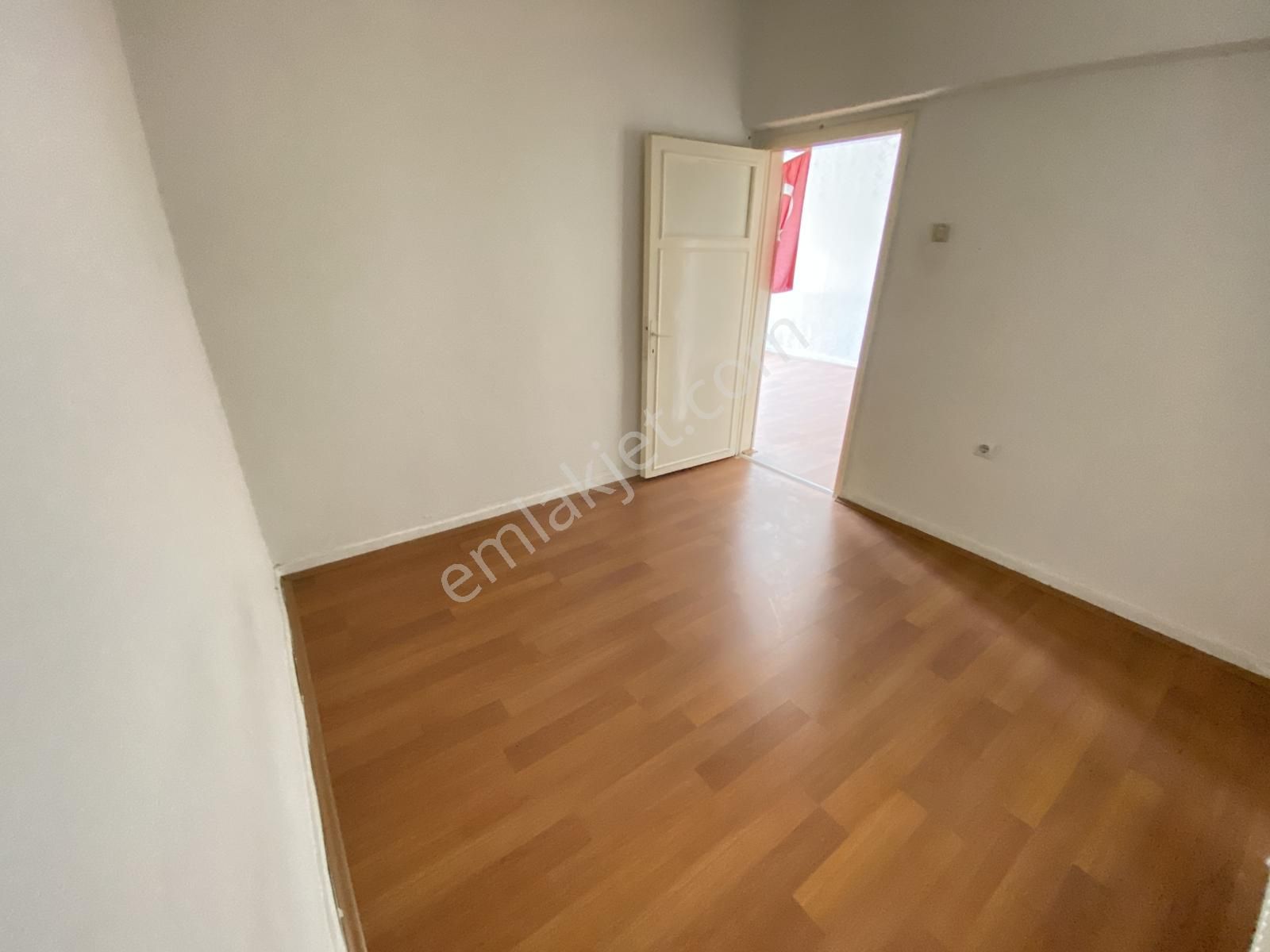 Tepebaşı Mah Çapraz Sokak 1. Kat 2+1 Güney Batı Cephe - Görsel 19