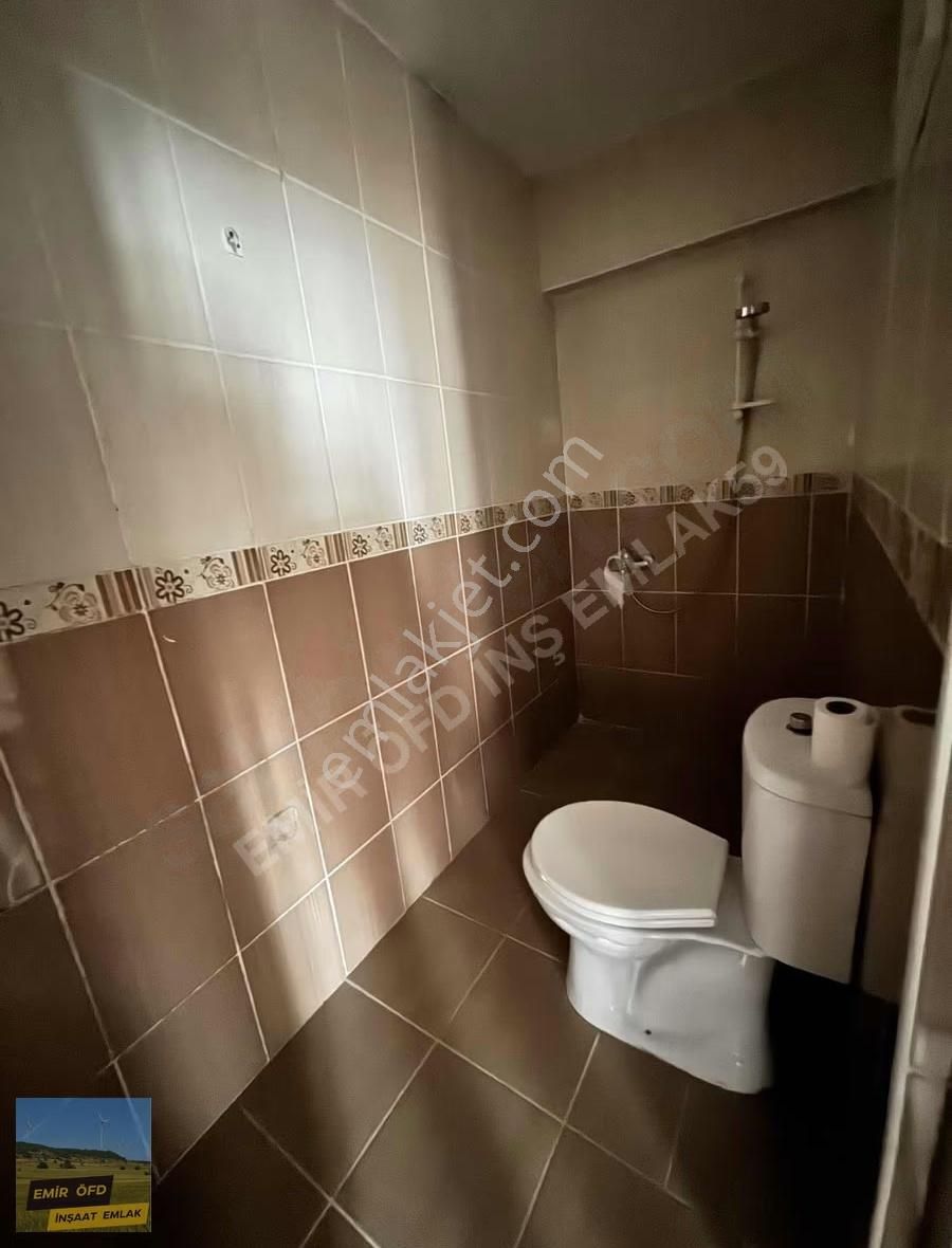 Kapaklı Vatan Cadde Cephe 3+1 Ön Cephe Daire - Görsel 16