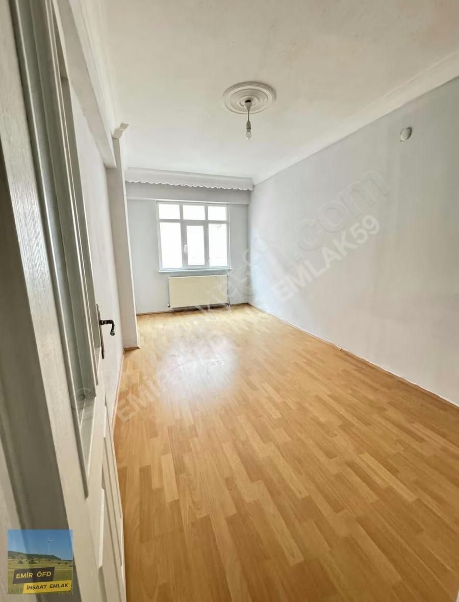 Kapaklı Vatan Cadde Cephe 3+1 Ön Cephe Daire - Görsel 11