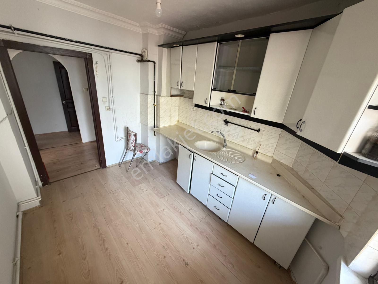 Sincan Ertuğrulgazi'de Tapu Yanında Site İçi Arakat Mükemmel Konumda Geniş Boş Krediye Uygun Daire - Görsel 4