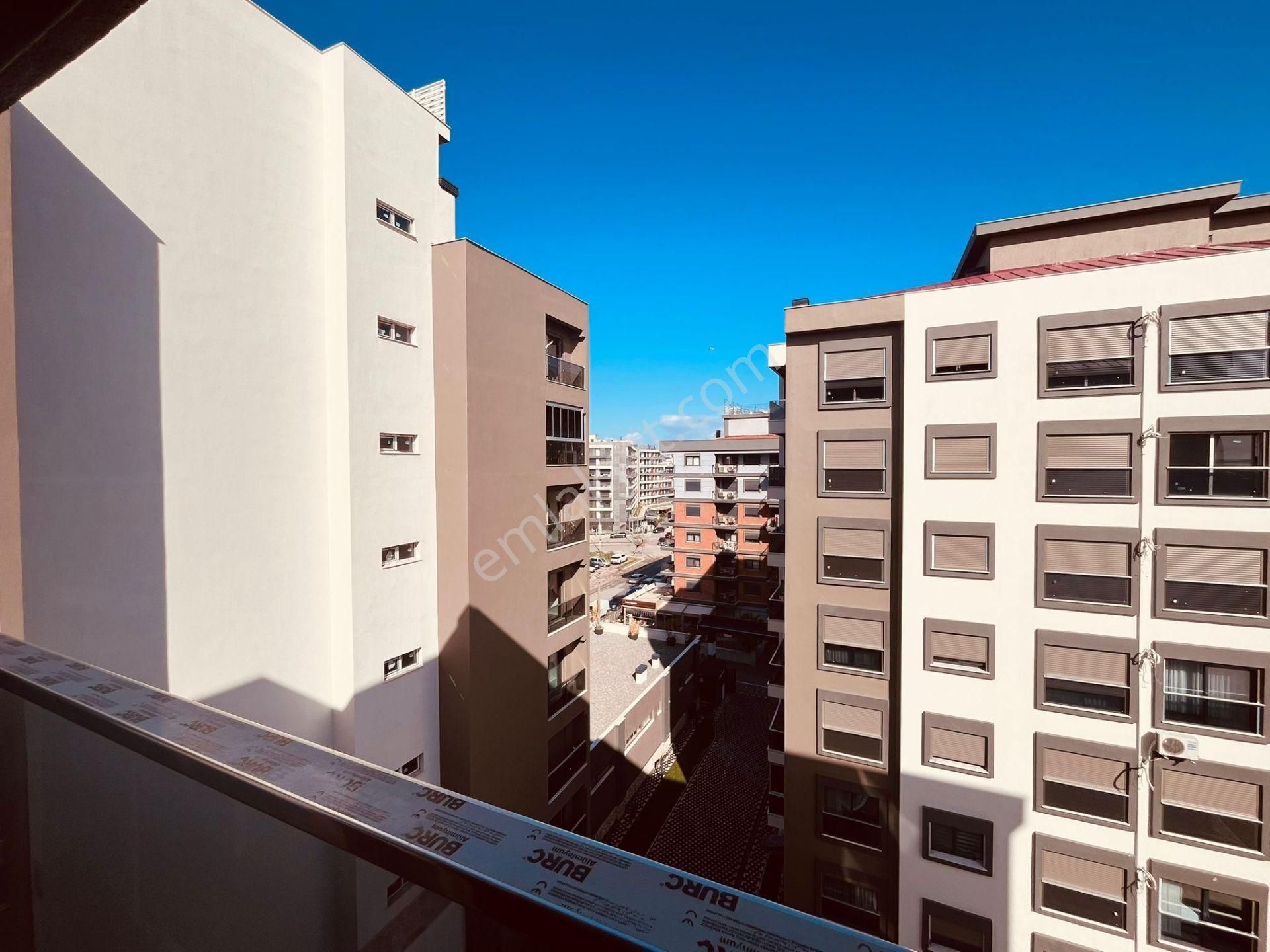 Ataşehir'in Merkezinde Havuzlu Sitede 2+1 Kıralık Sıfır Daıre - Görsel 20