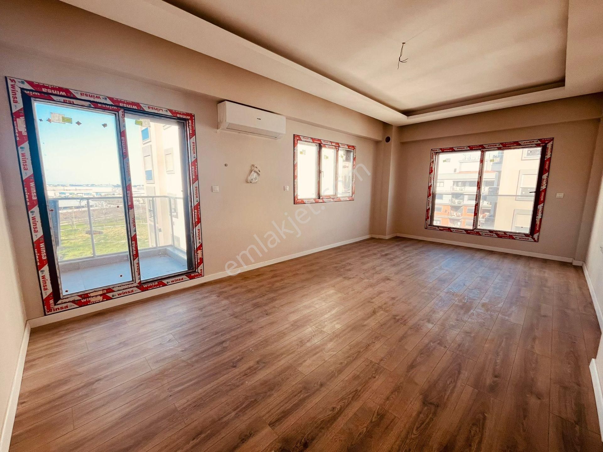 Ataşehir'in Merkezinde Havuzlu Sitede 2+1 Kıralık Sıfır Daıre - Görsel 12