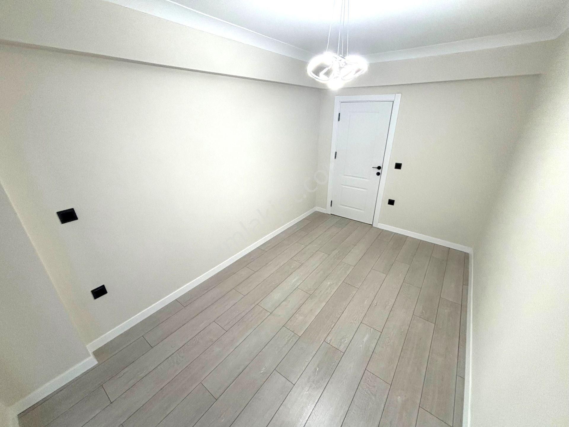 𝄞enfes Tasarımların Adresi Melodi'den İkizçay'da 3+1 Ebeveyn Banyolu Ön Cephe Ara Kat Daire - Görsel 22