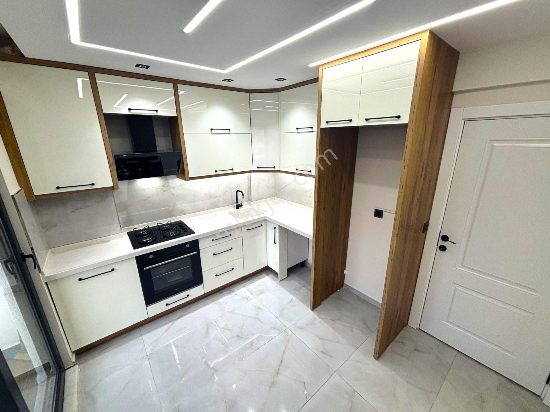 𝄞enfes Tasarımların Adresi Melodi'den İkizçay'da 3+1 Ebeveyn Banyolu Ön Cephe Ara Kat Daire - Görsel 16