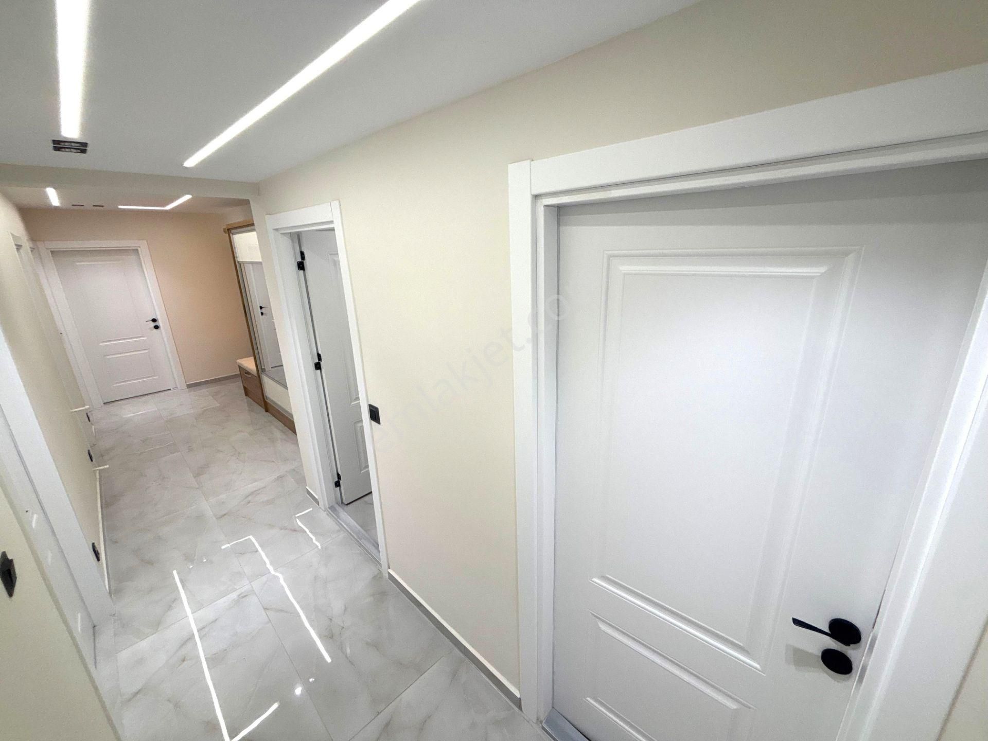 𝄞enfes Tasarımların Adresi Melodi'den İkizçay'da 3+1 Ebeveyn Banyolu Ön Cephe Ara Kat Daire - Görsel 32