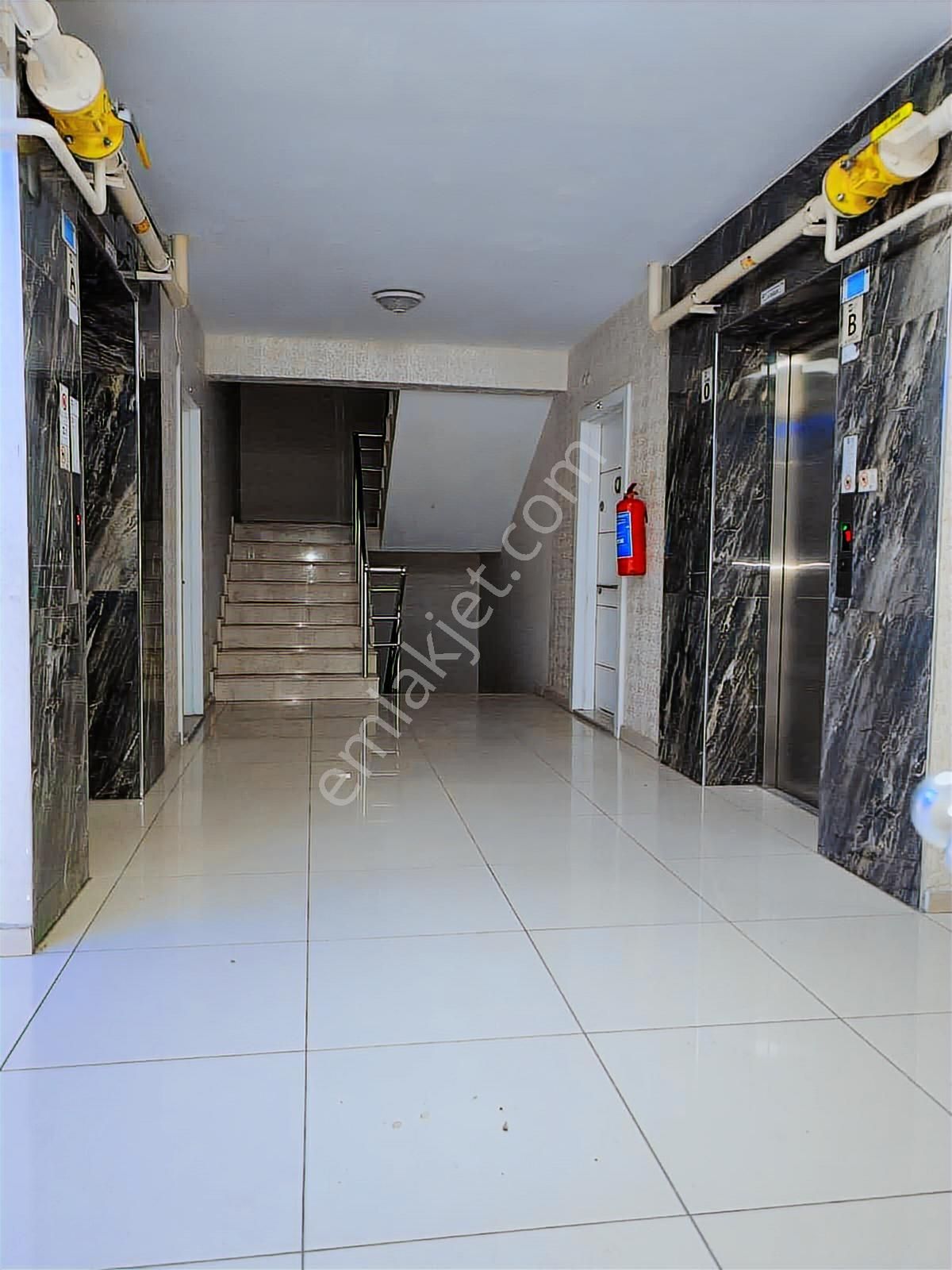 Geniş 170m2 3+1 Arakat Çift Balkon Krediye Uygun Satılık Daire - Görsel 31