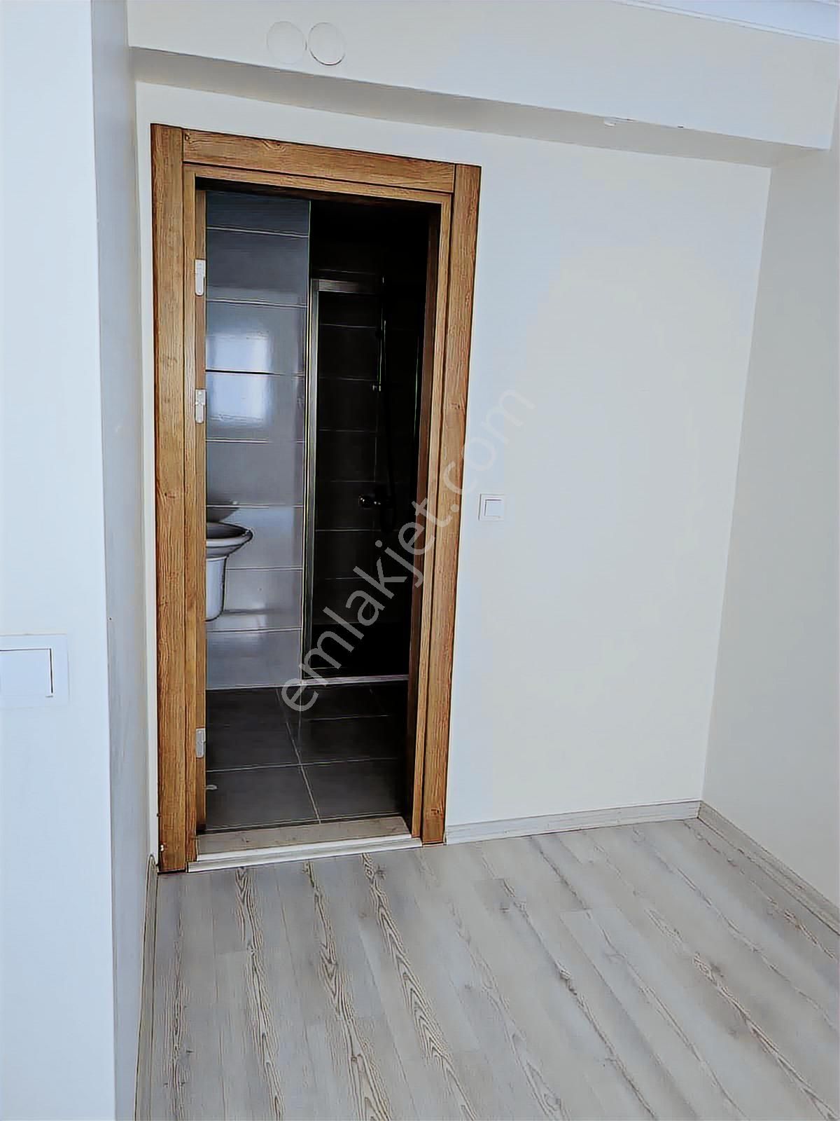 Geniş 170m2 3+1 Arakat Çift Balkon Krediye Uygun Satılık Daire - Görsel 25