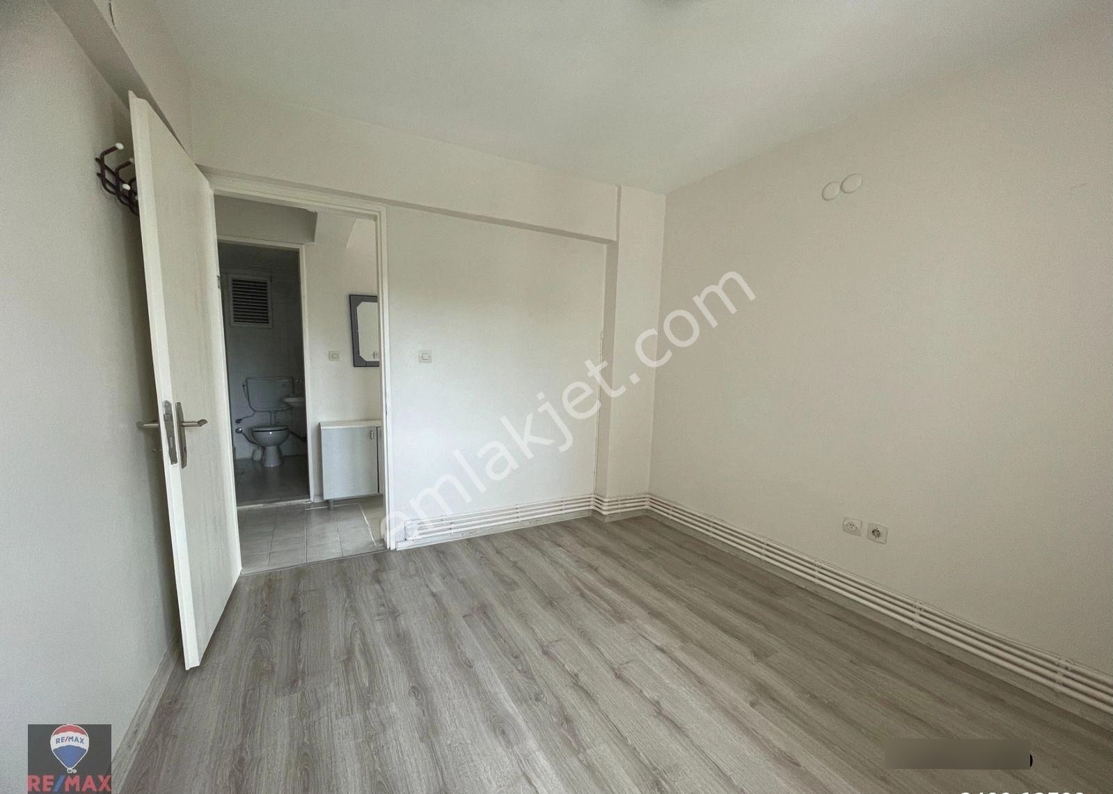 Ful Deniz Manzaralı Ara Kat Asansörlü Doğalgazlı 2+1 Kiralık Daire - Görsel 6