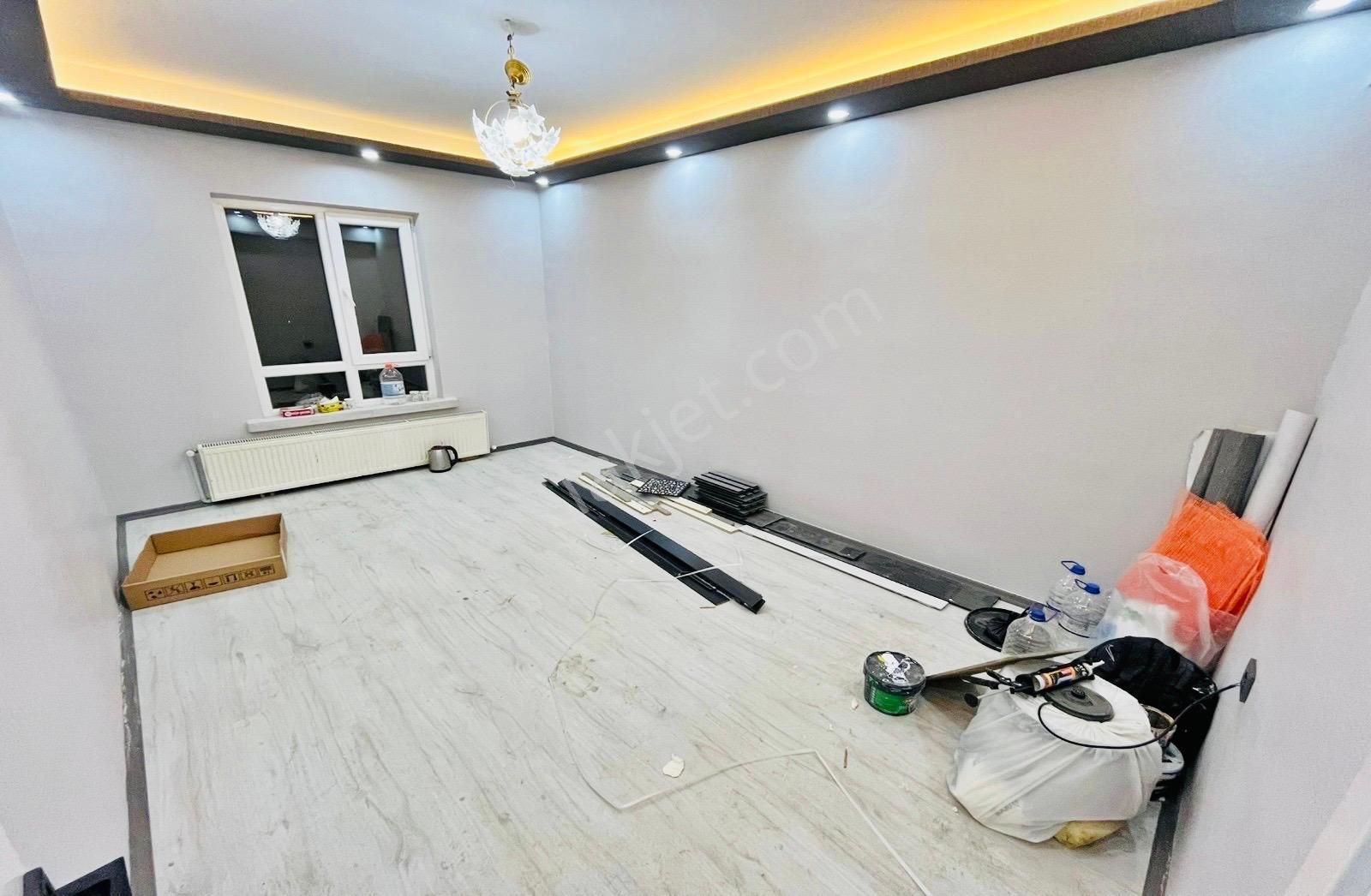 (1183) Keçiören Bademlikte Merkezi Konumda Orta Katta Full Yapılı Satılık 3+1 Daire - Görsel 9