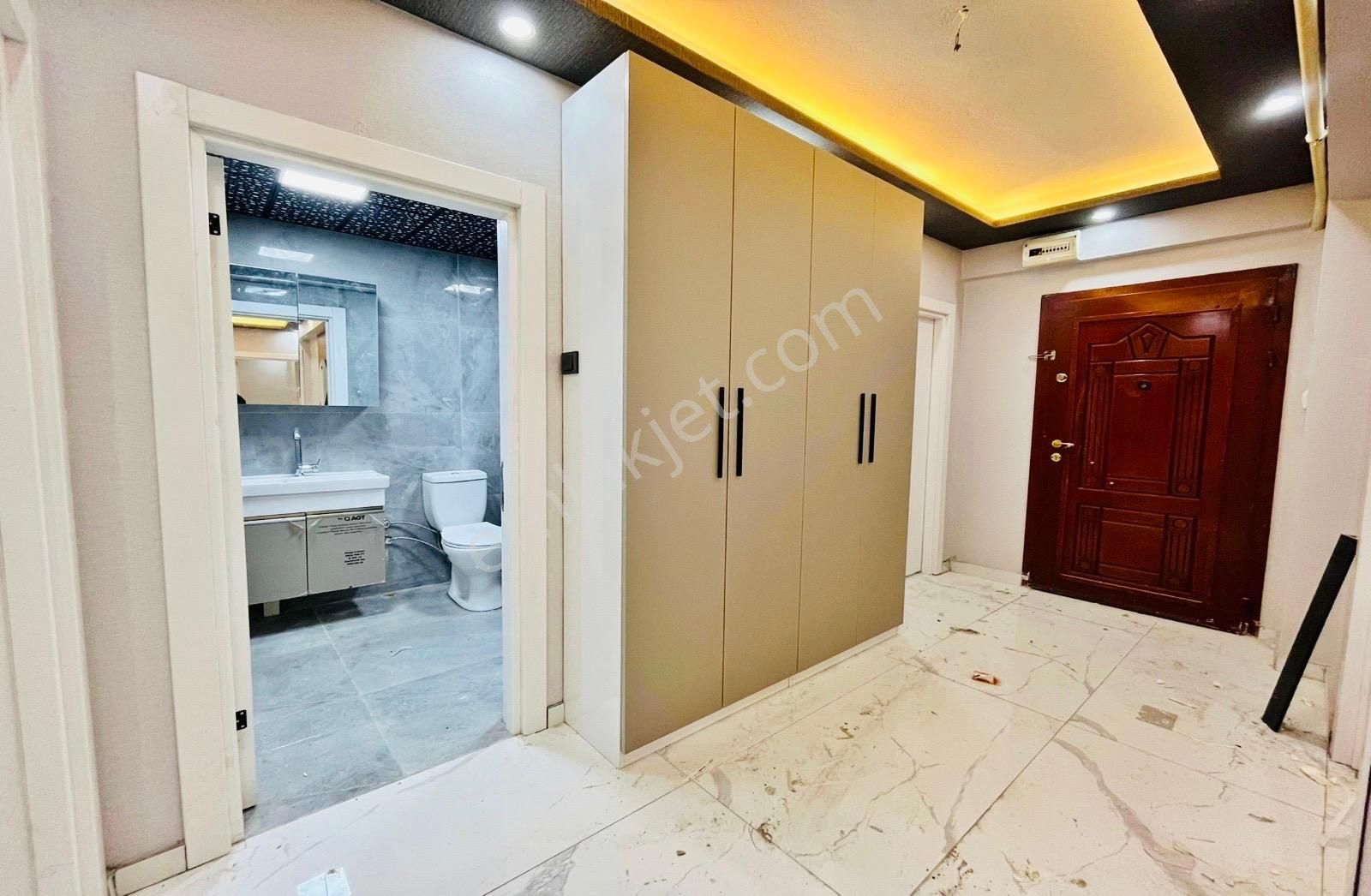 (1183) Keçiören Bademlikte Merkezi Konumda Orta Katta Full Yapılı Satılık 3+1 Daire - Görsel 8