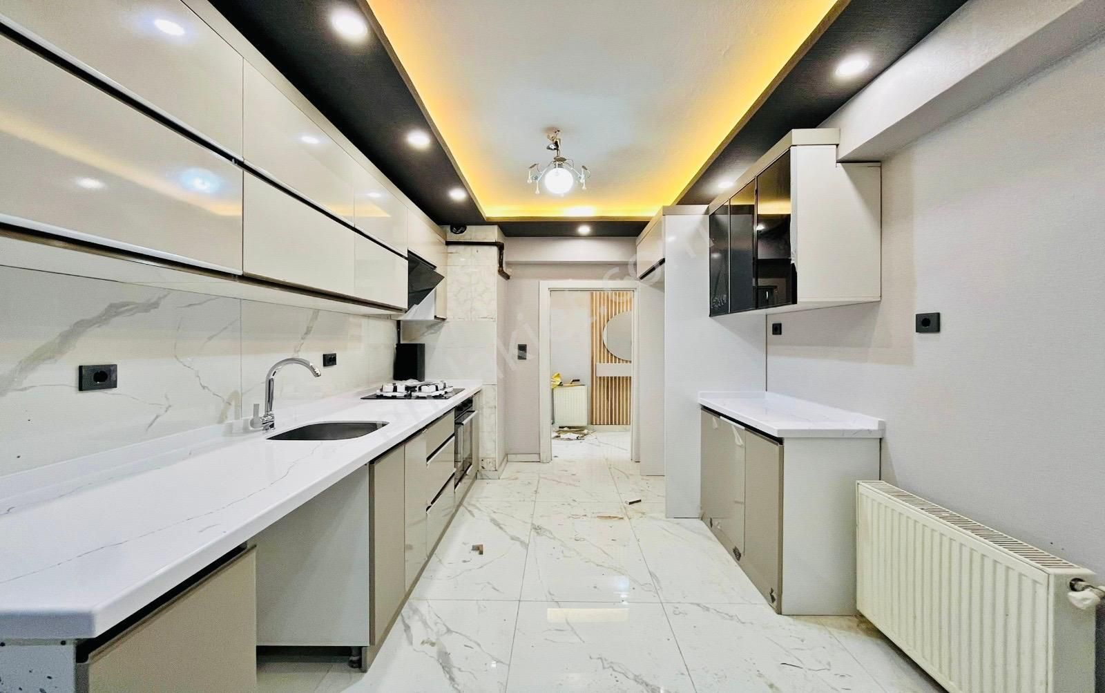 (1183) Keçiören Bademlikte Merkezi Konumda Orta Katta Full Yapılı Satılık 3+1 Daire - Görsel 12