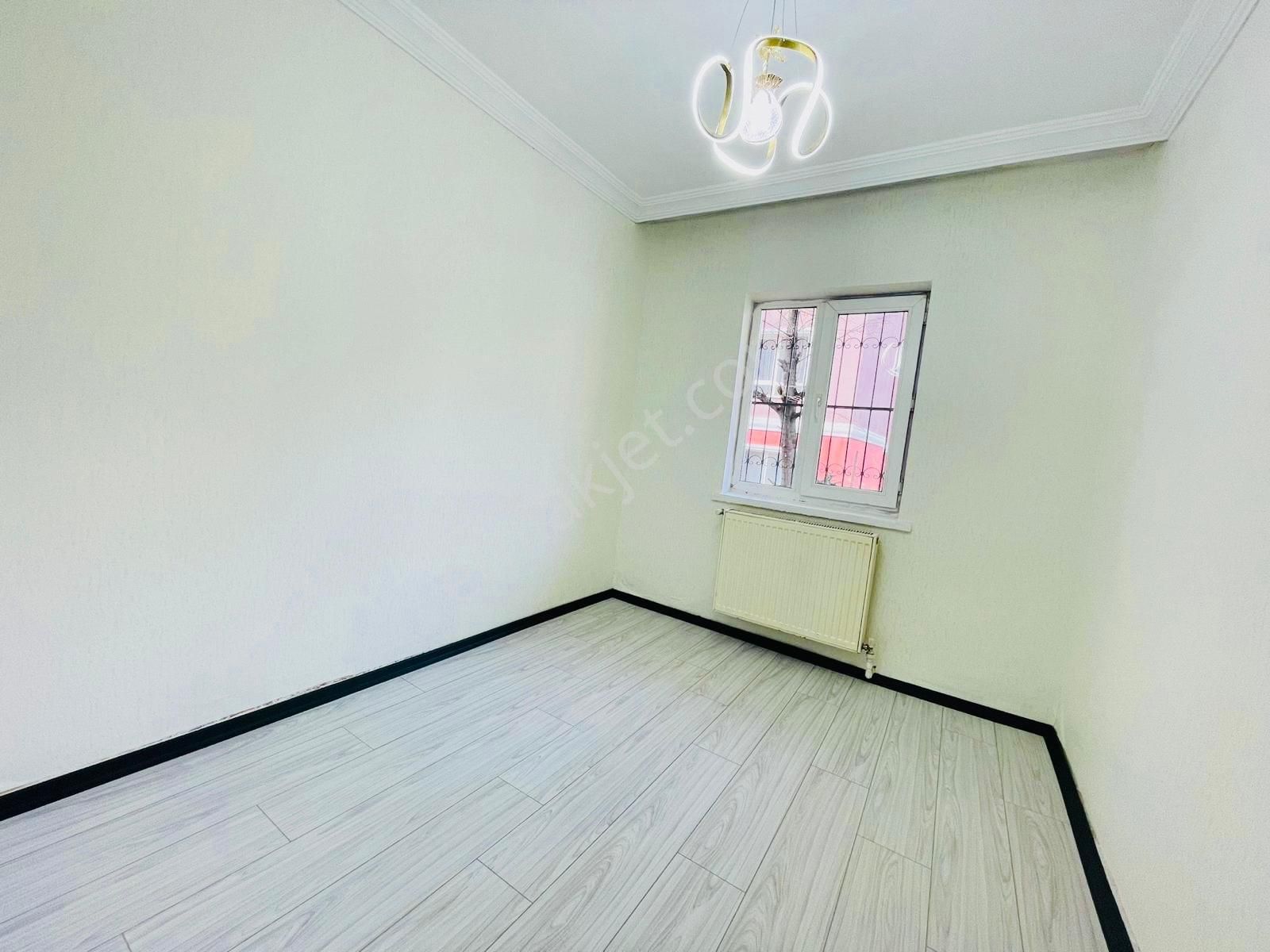 (1184) Keçiören Gülbaba Caddede Metroya Yakın 1.katta 3+1 Yapılı Satılık Daire - Görsel 16