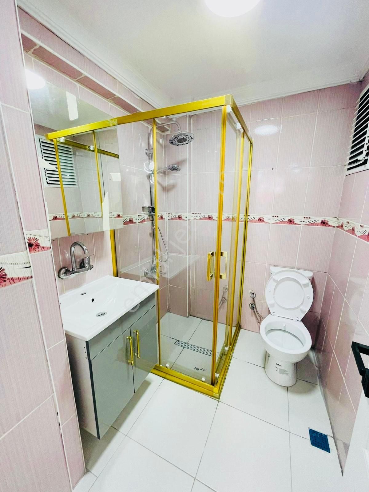 (1184) Keçiören Gülbaba Caddede Metroya Yakın 1.katta 3+1 Yapılı Satılık Daire - Görsel 10