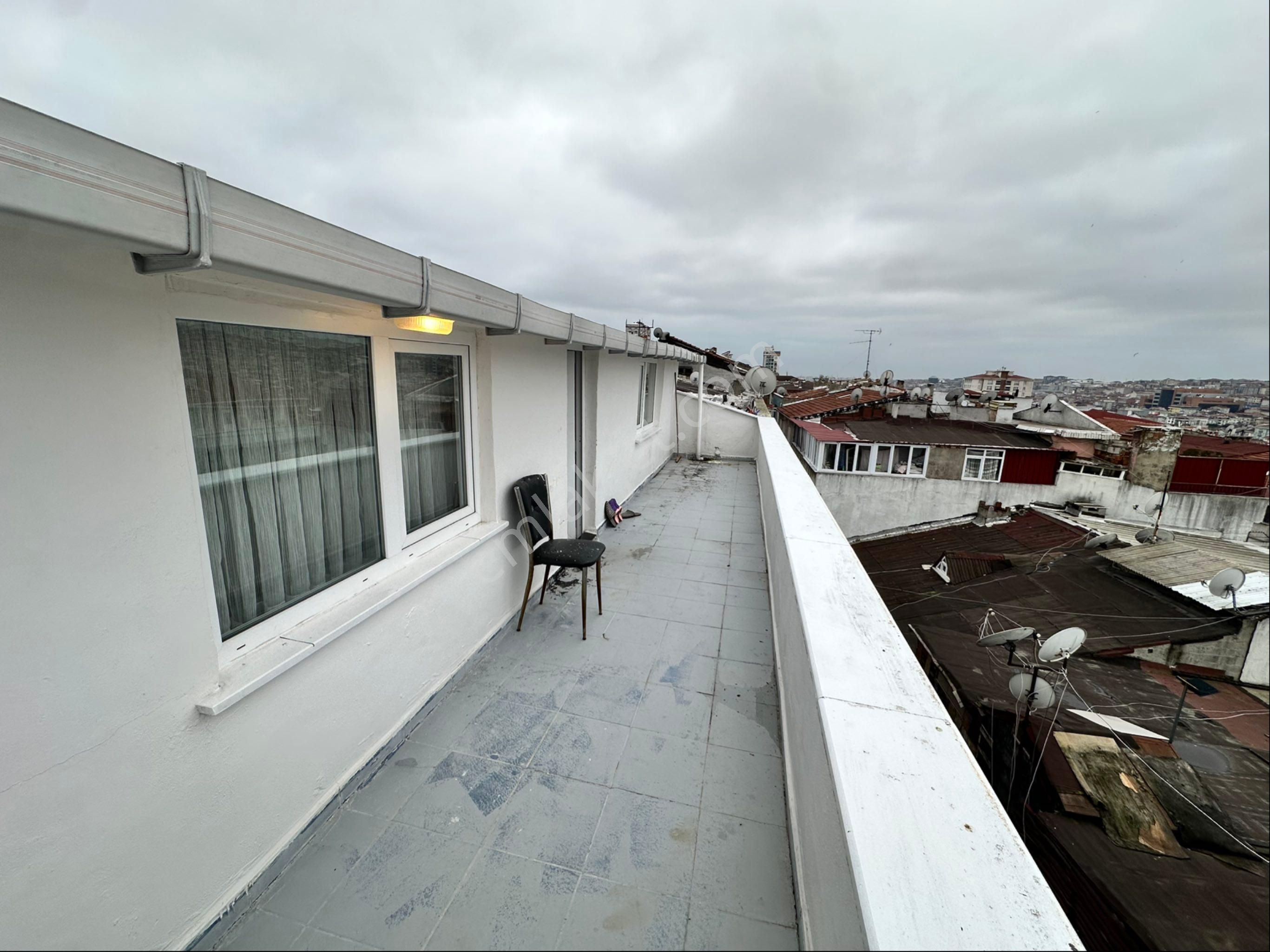 Re/max Farkıyla | Bağcılar Yıldıztepe’de Ferah 3+1 – Net 145 M² – Çift Balkon – Merkezi Konumda - Görsel 12