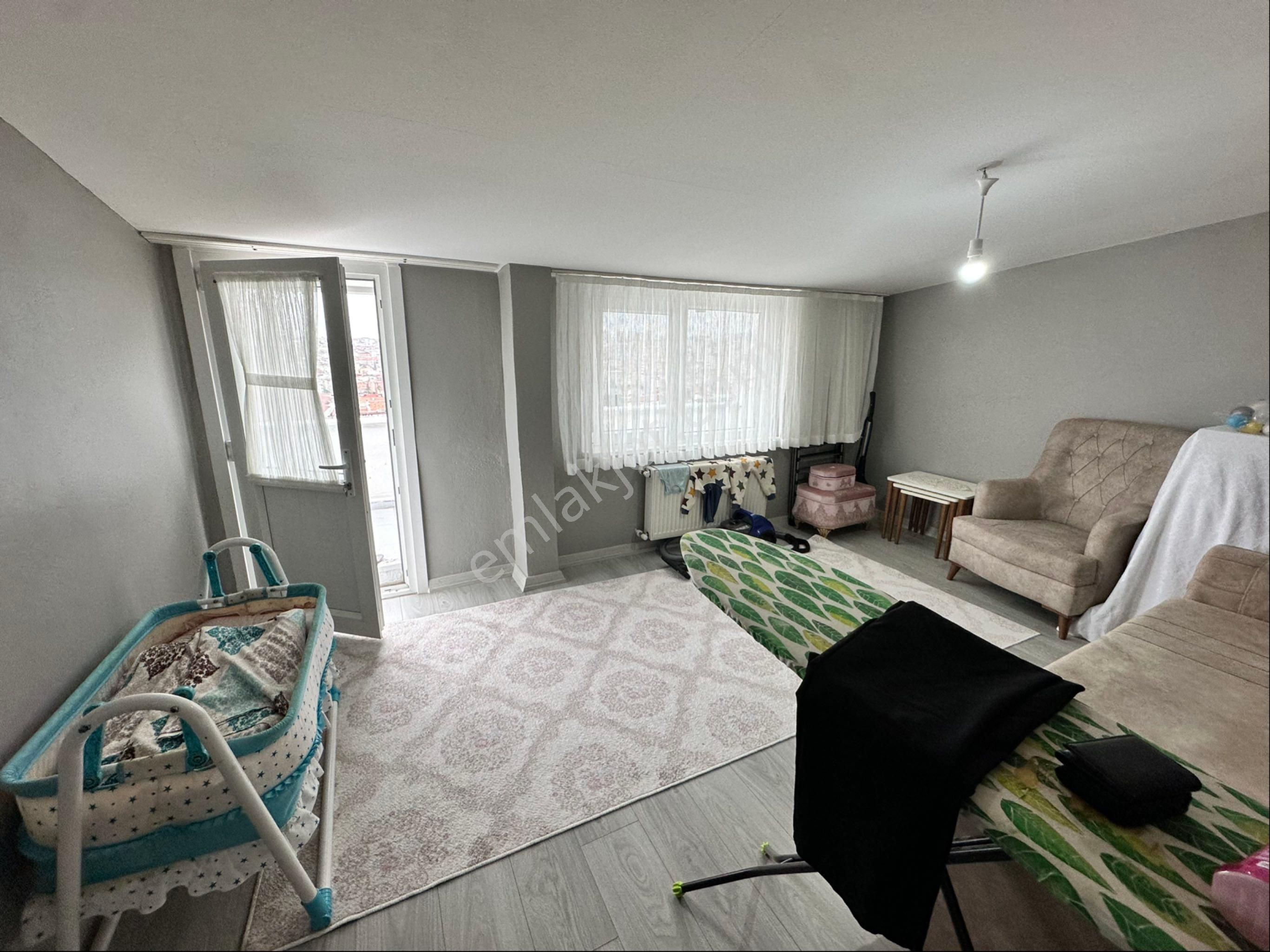 Re/max Farkıyla | Bağcılar Yıldıztepe’de Ferah 3+1 – Net 145 M² – Çift Balkon – Merkezi Konumda - Görsel 11