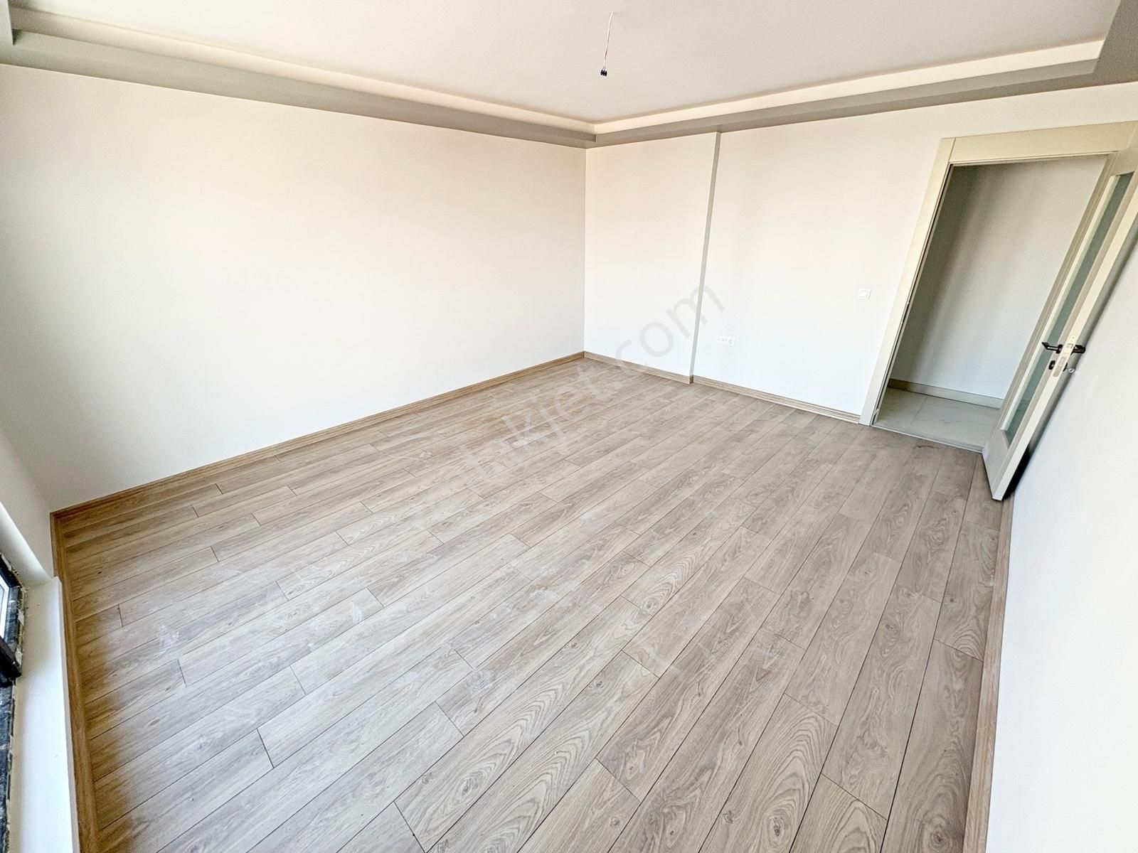 3+1 3.kat Sıfır Oturuma Hazır Manzaralı Ultra Yapılı Asansörlü - Görsel 16