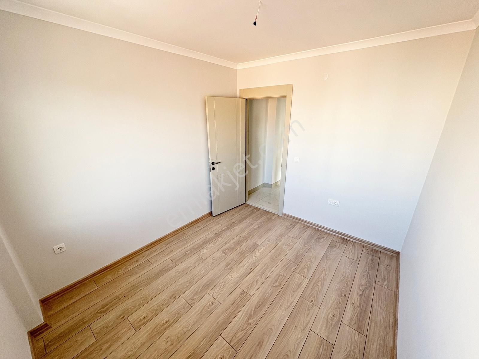 3+1 3.kat Sıfır Oturuma Hazır Manzaralı Ultra Yapılı Asansörlü - Görsel 21