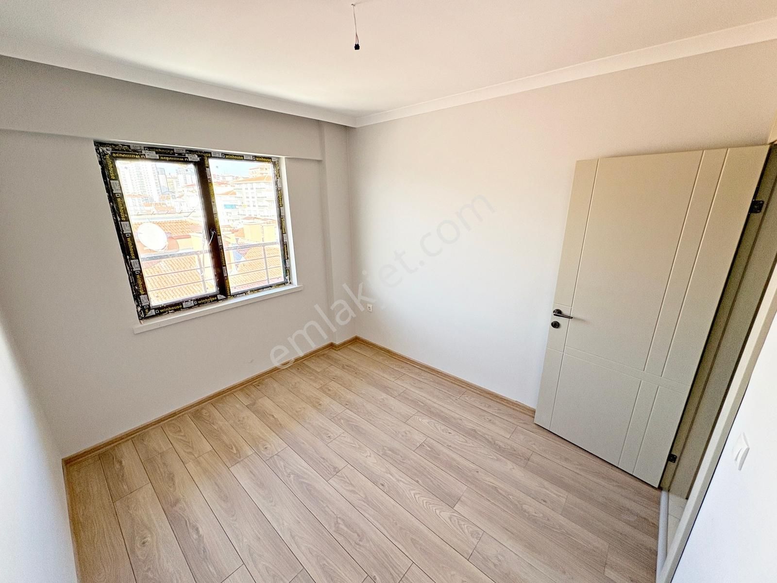 3+1 3.kat Sıfır Oturuma Hazır Manzaralı Ultra Yapılı Asansörlü - Görsel 18