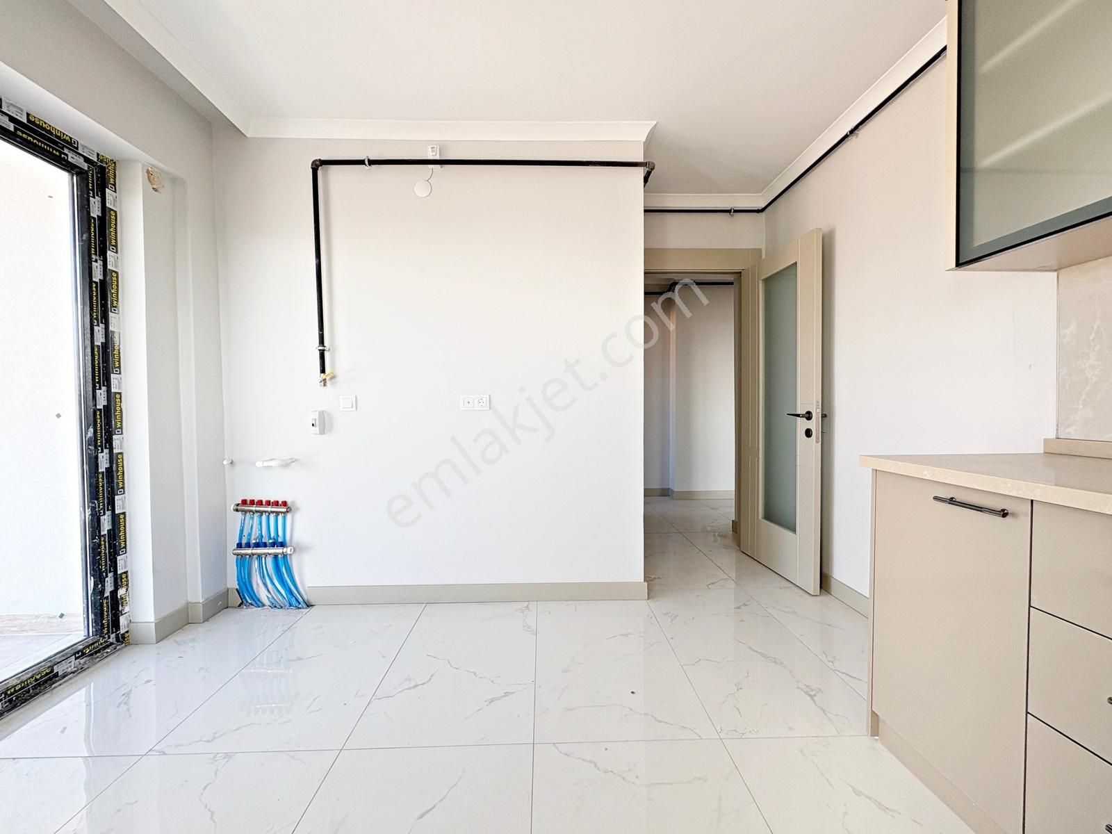 3+1 3.kat Sıfır Oturuma Hazır Manzaralı Ultra Yapılı Asansörlü - Görsel 6